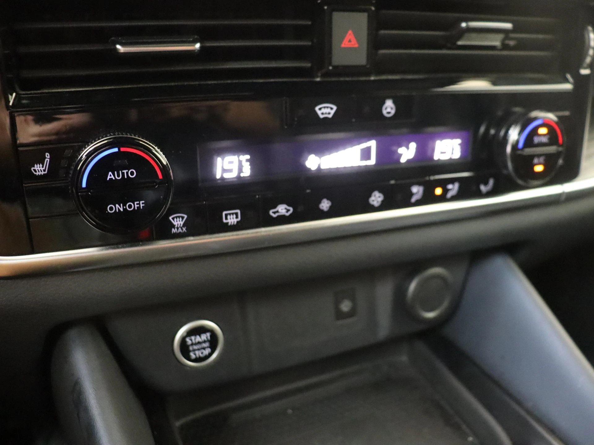 Nissan-QASHQAI-image-18