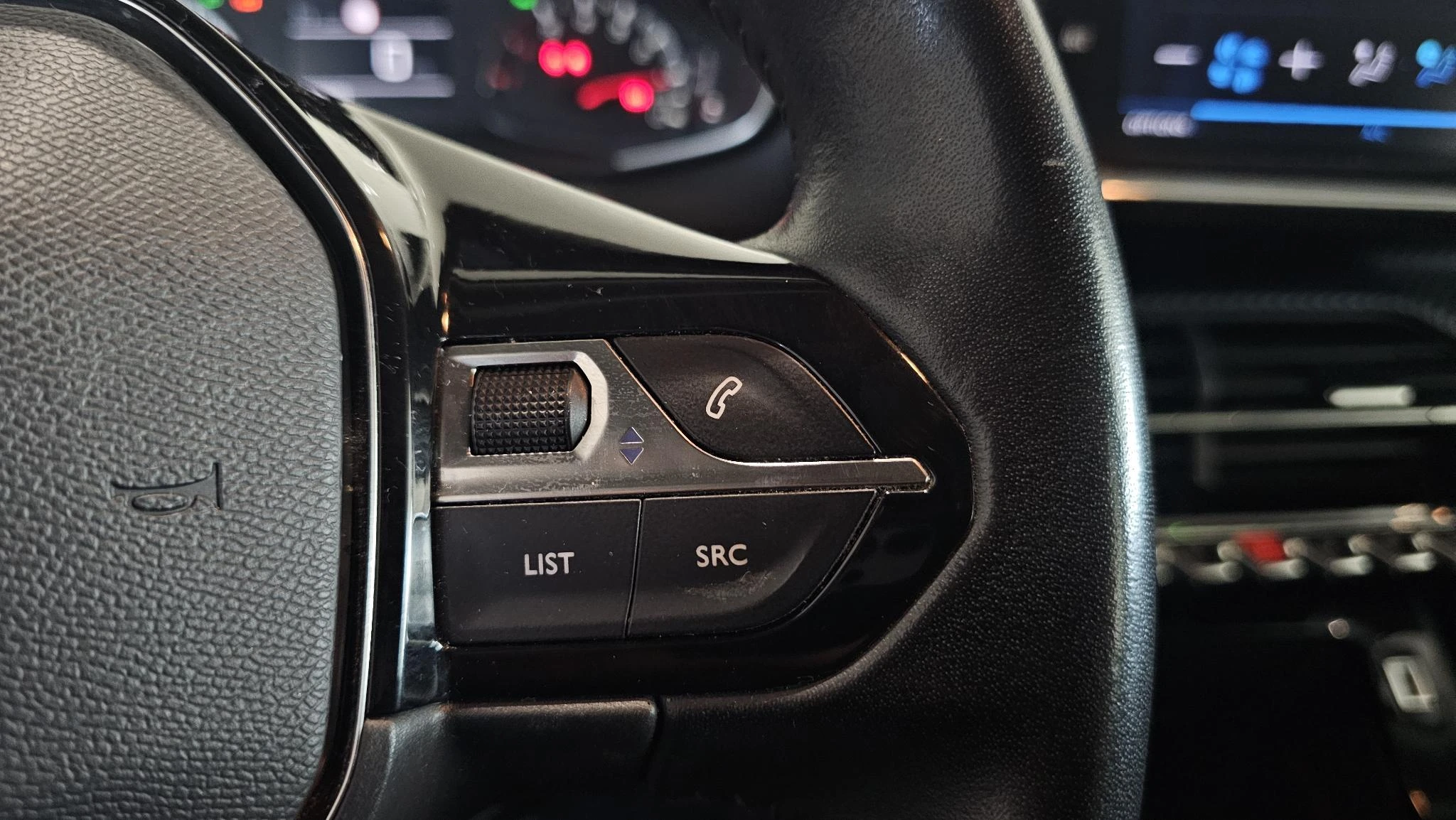 Peugeot-2008-image-15