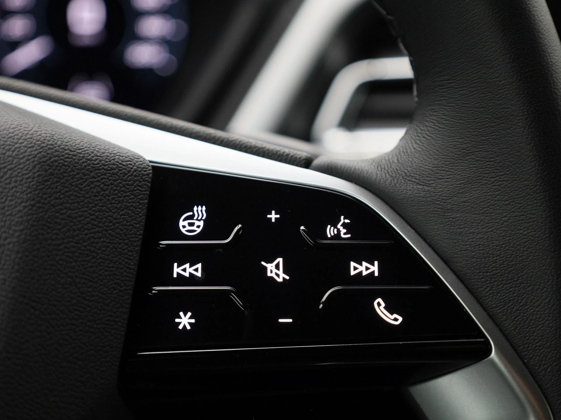Audi-Q4 e-tron-image-37