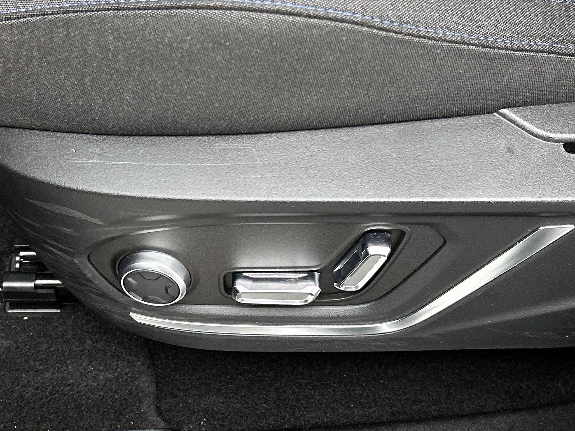 Lynk & Co-01-image-25