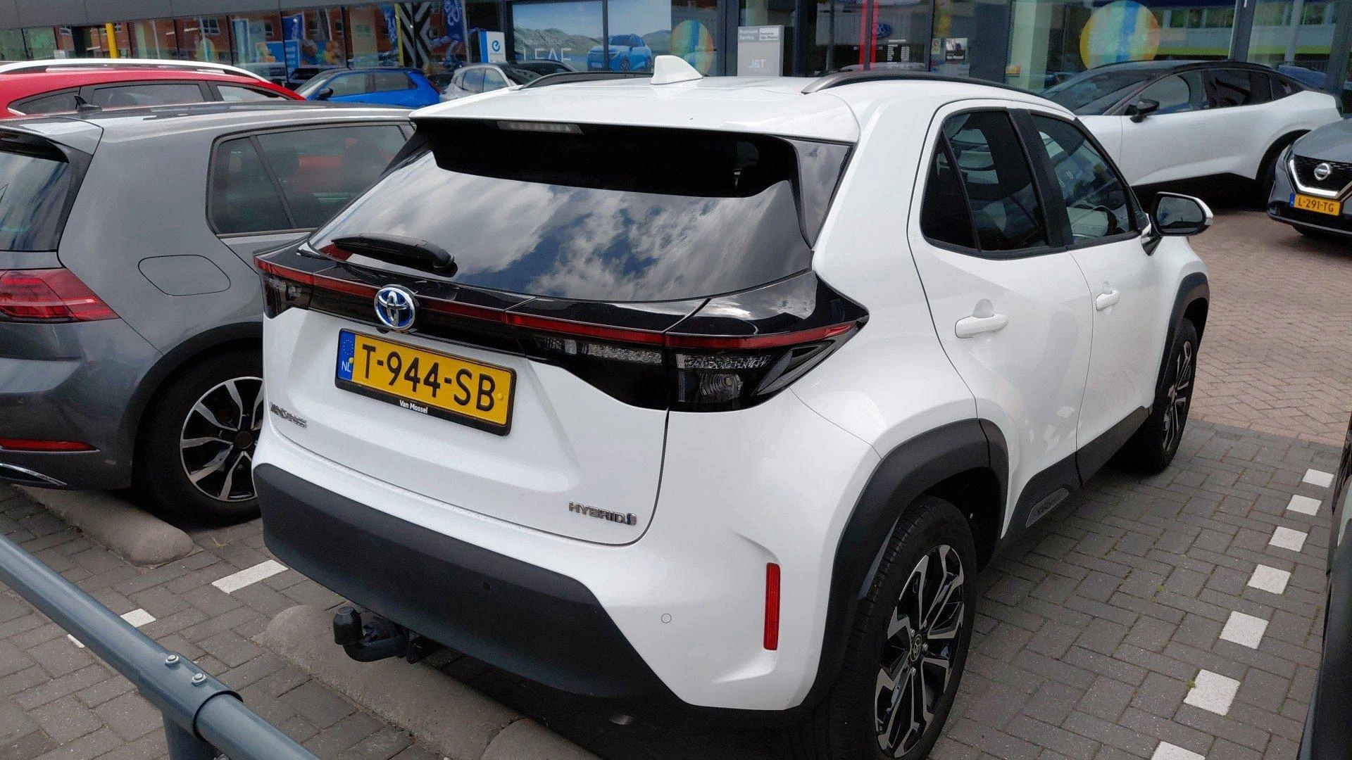 Toyota-Yaris Cross-image-6