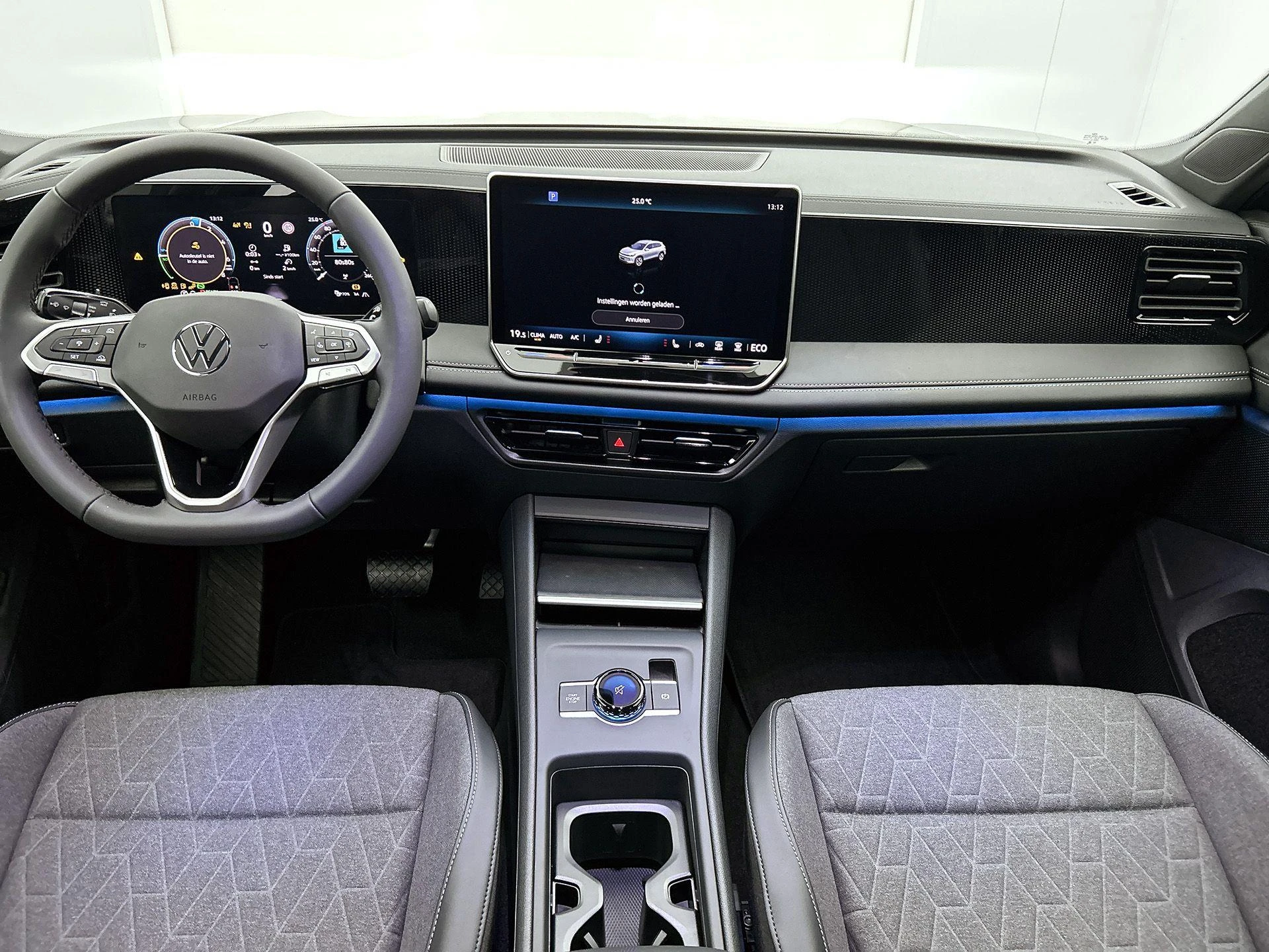 Volkswagen-Tiguan-image-20