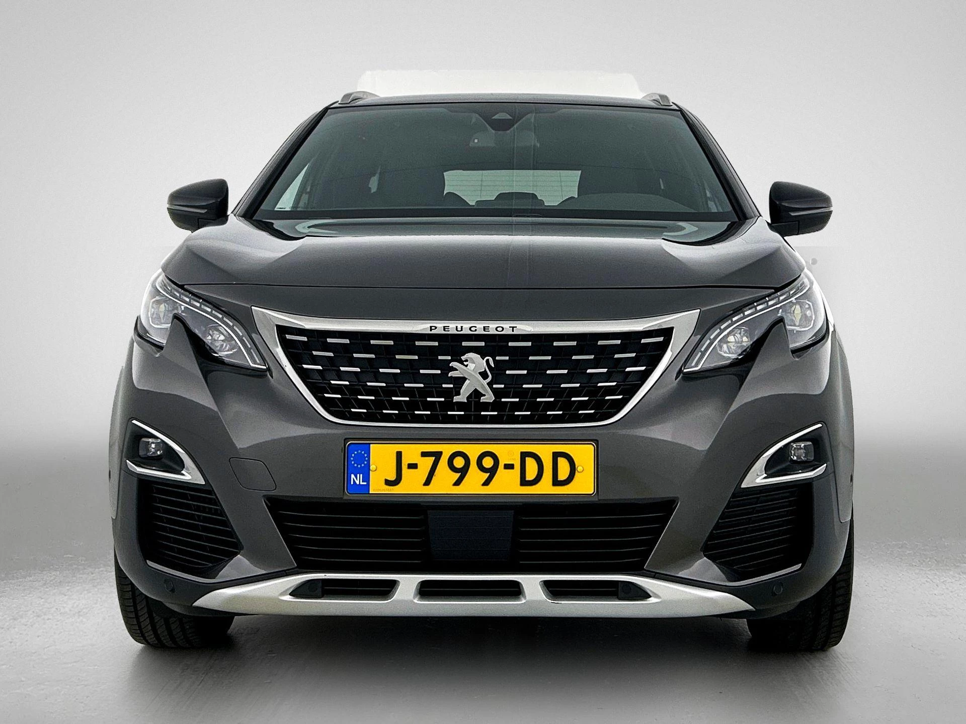 Peugeot-5008-image-5