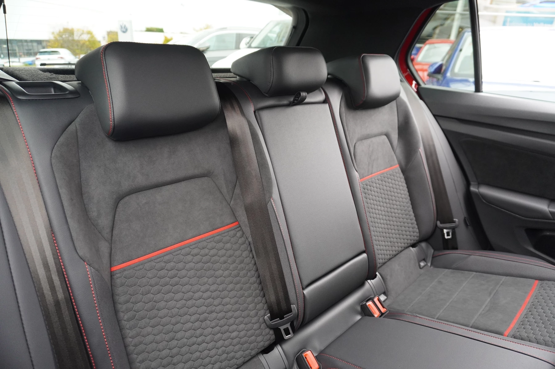 Volkswagen-Golf-image-55