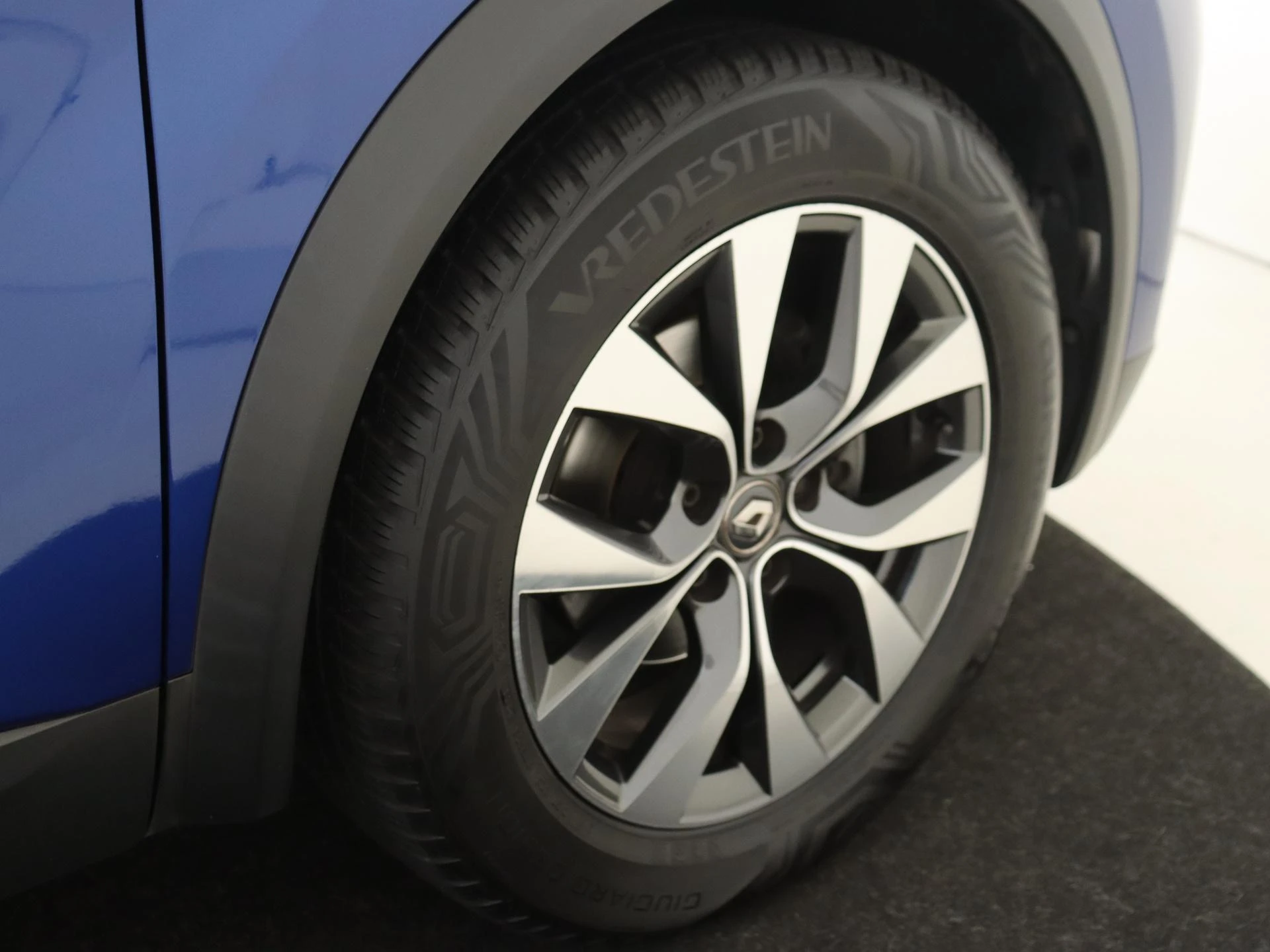 Renault-Captur-image-28