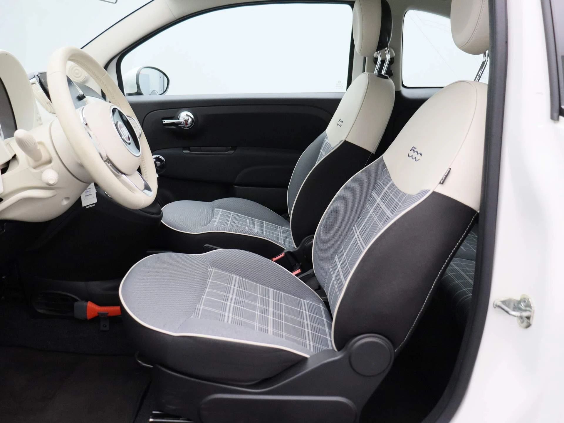 Fiat-500C-image-14