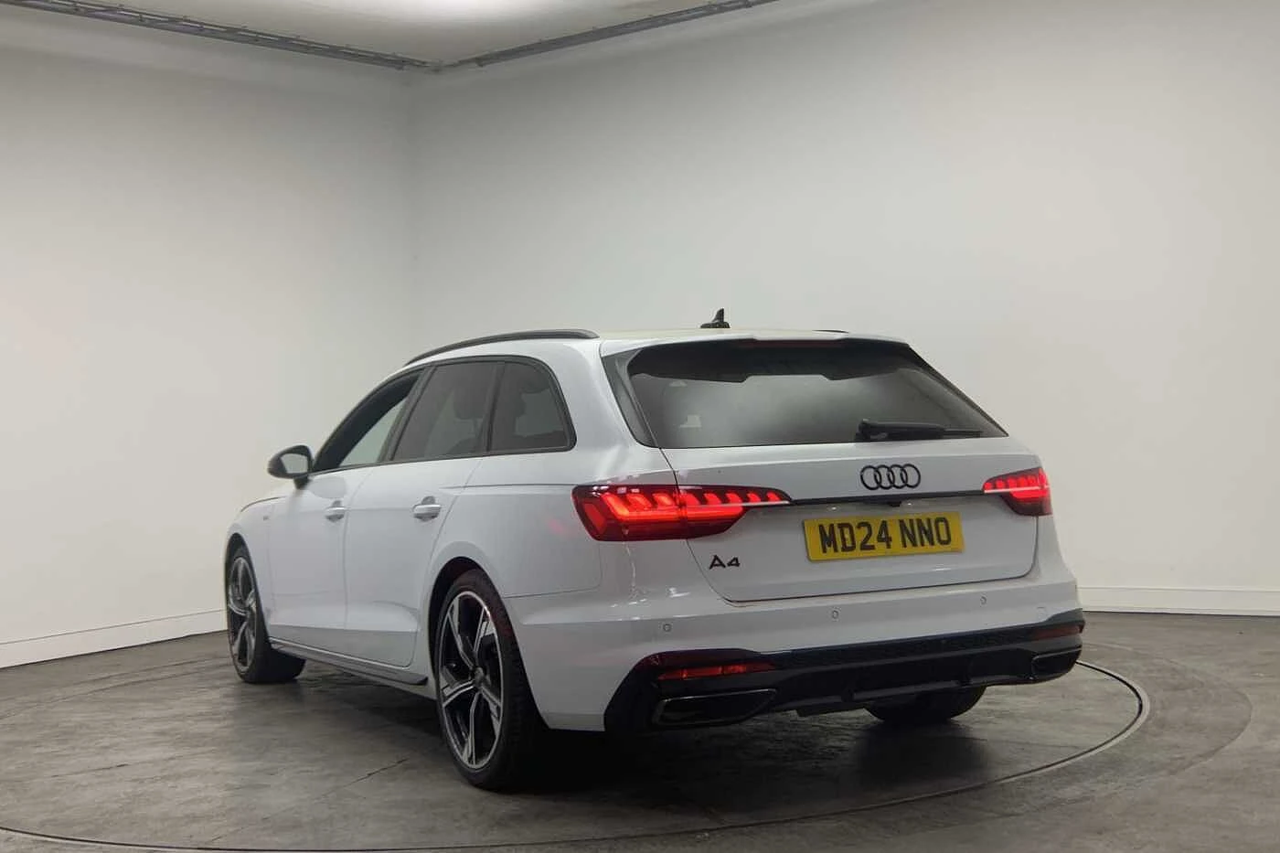 Audi-A4-image-2