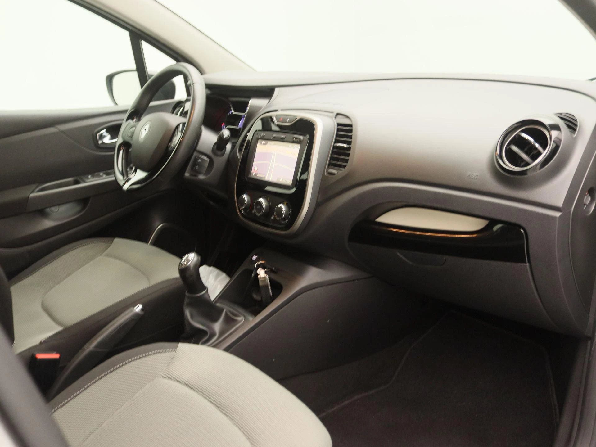 Renault-Captur-image-20