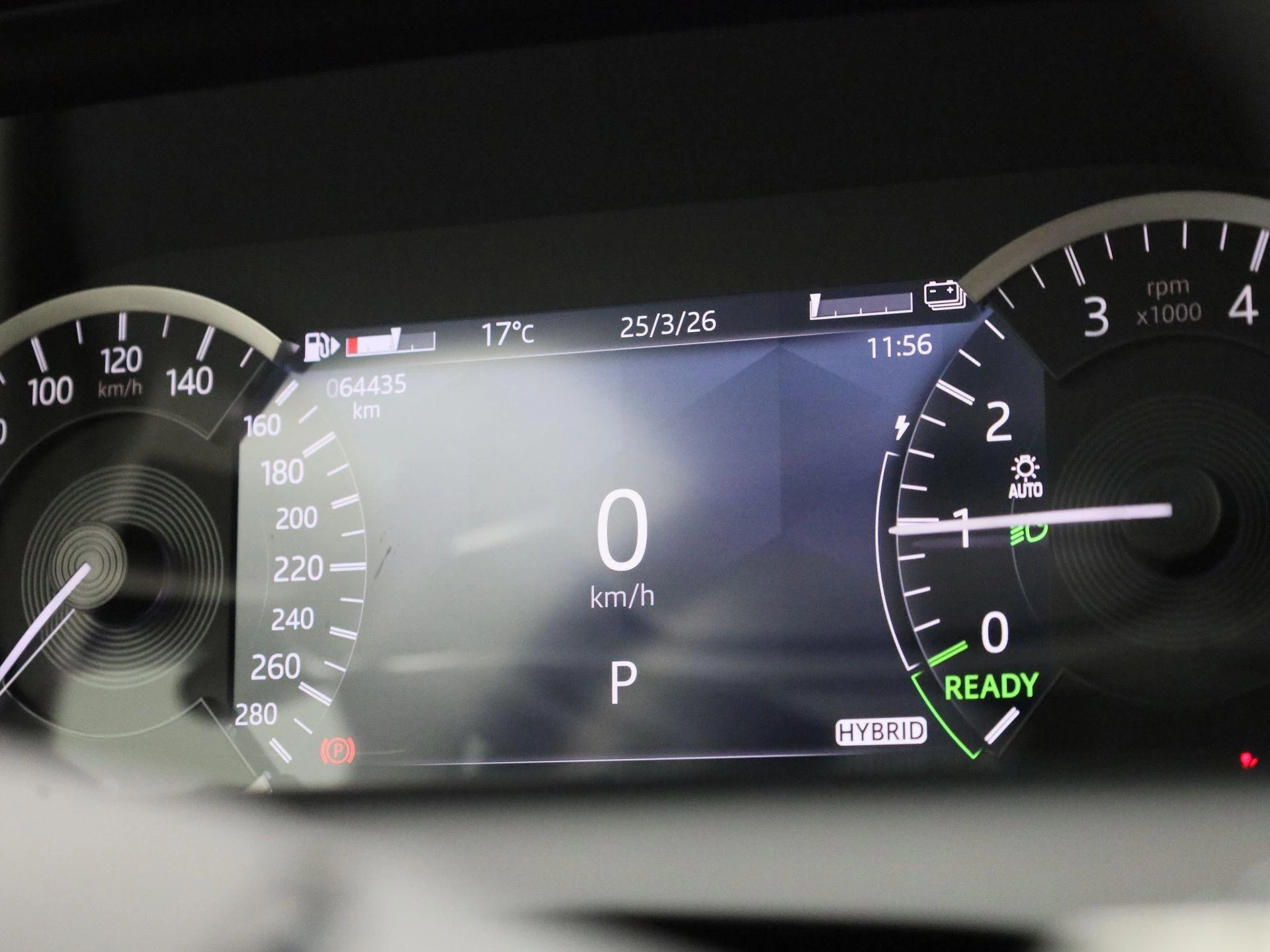 Land Rover-Discovery Sport-image-23