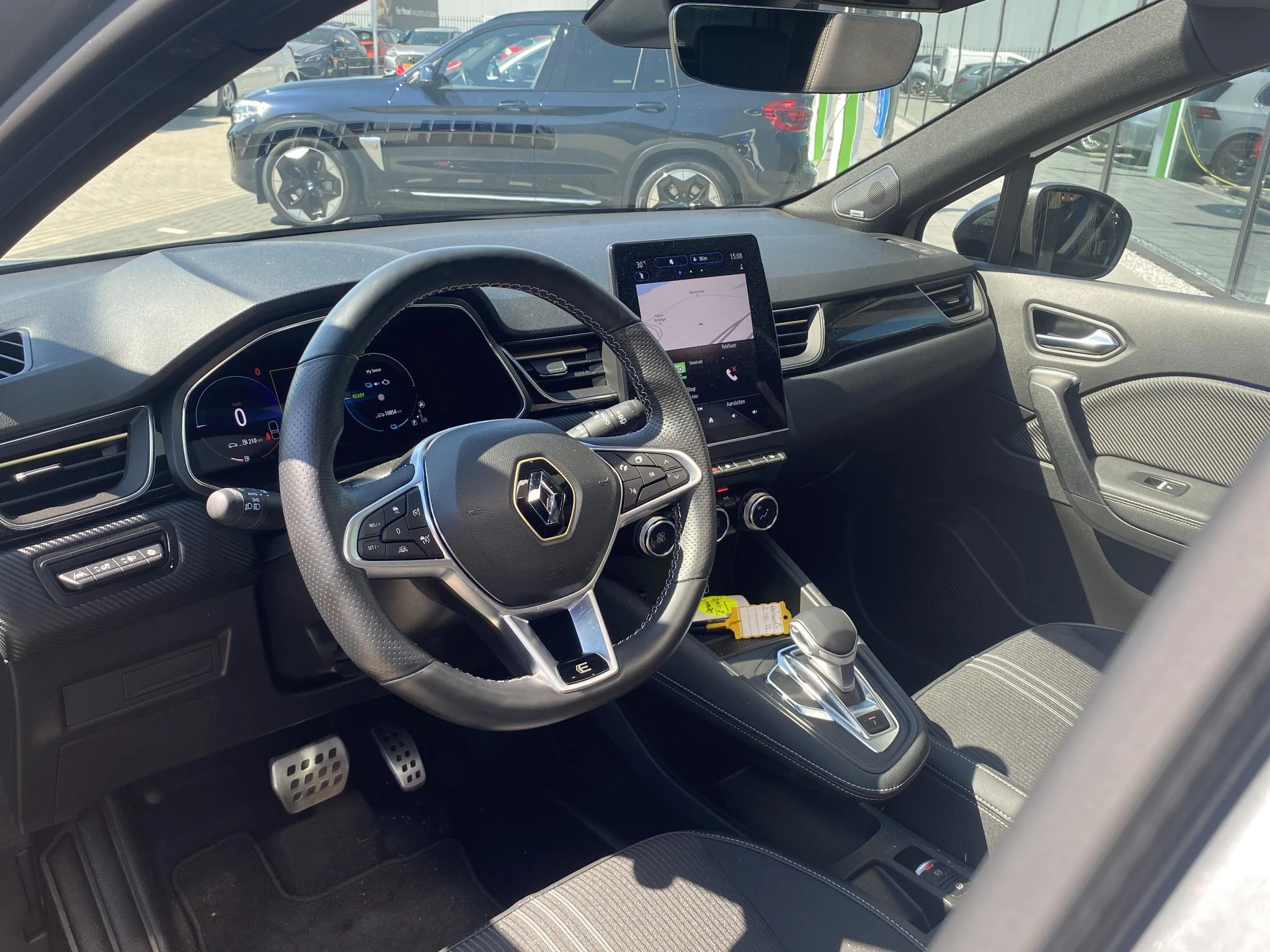 Renault-Captur-image-4