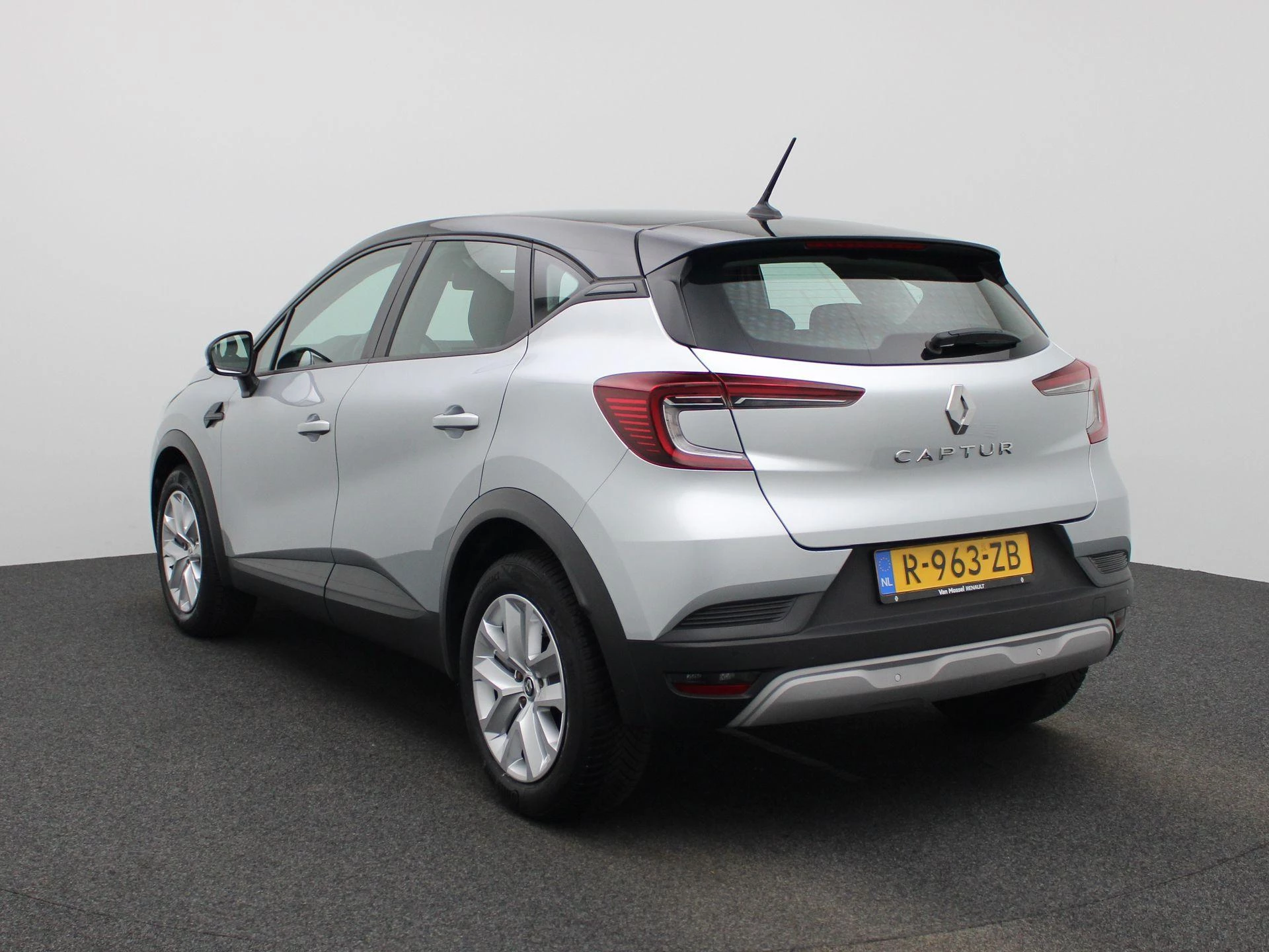 Renault-Captur-image-1