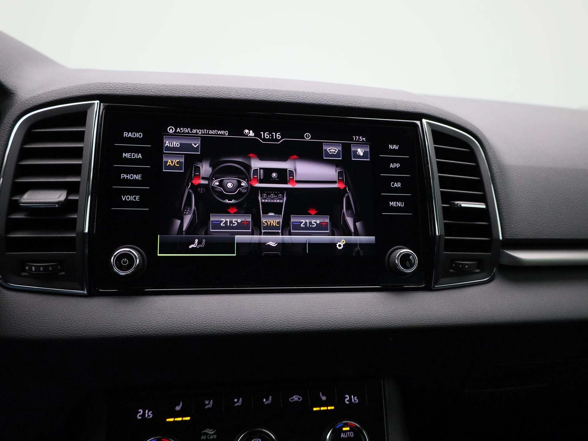 Škoda-Karoq-image-24