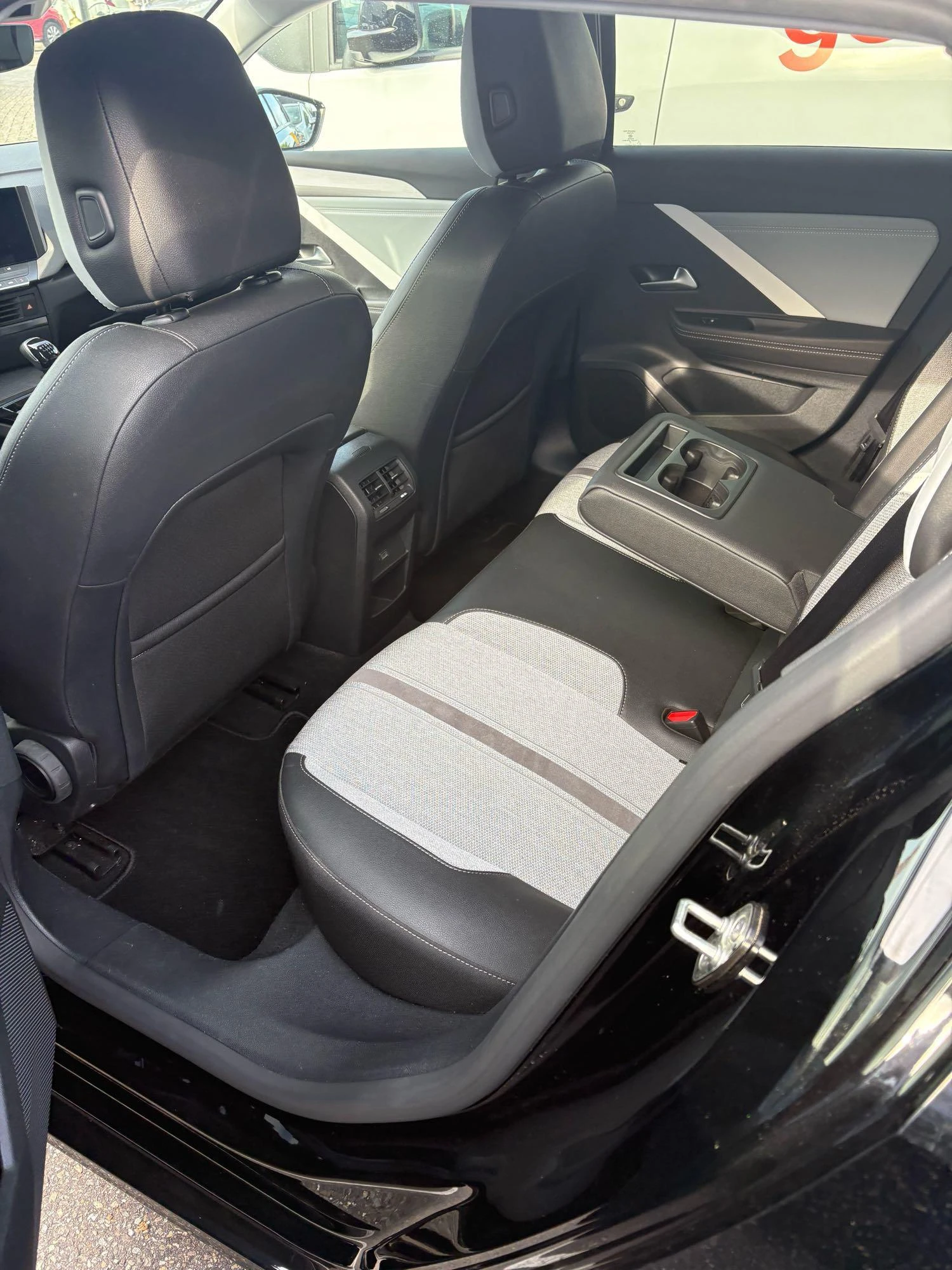 Opel-Astra-image-9