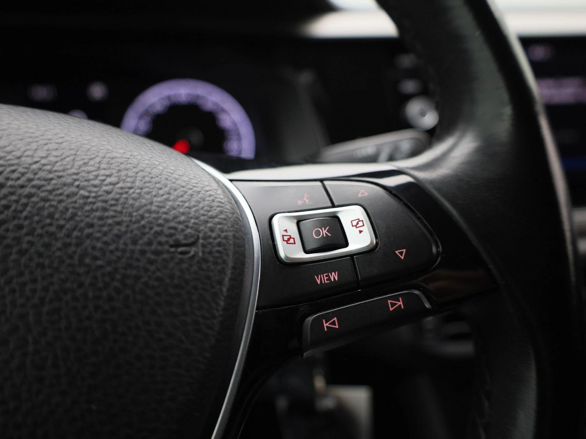 Volkswagen-Polo-image-17