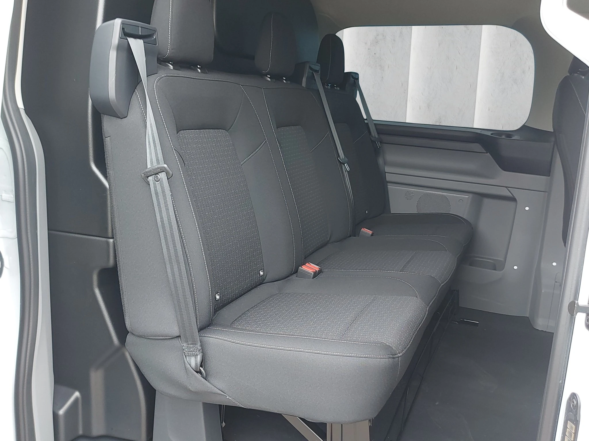 Ford-Transit Custom-image-10