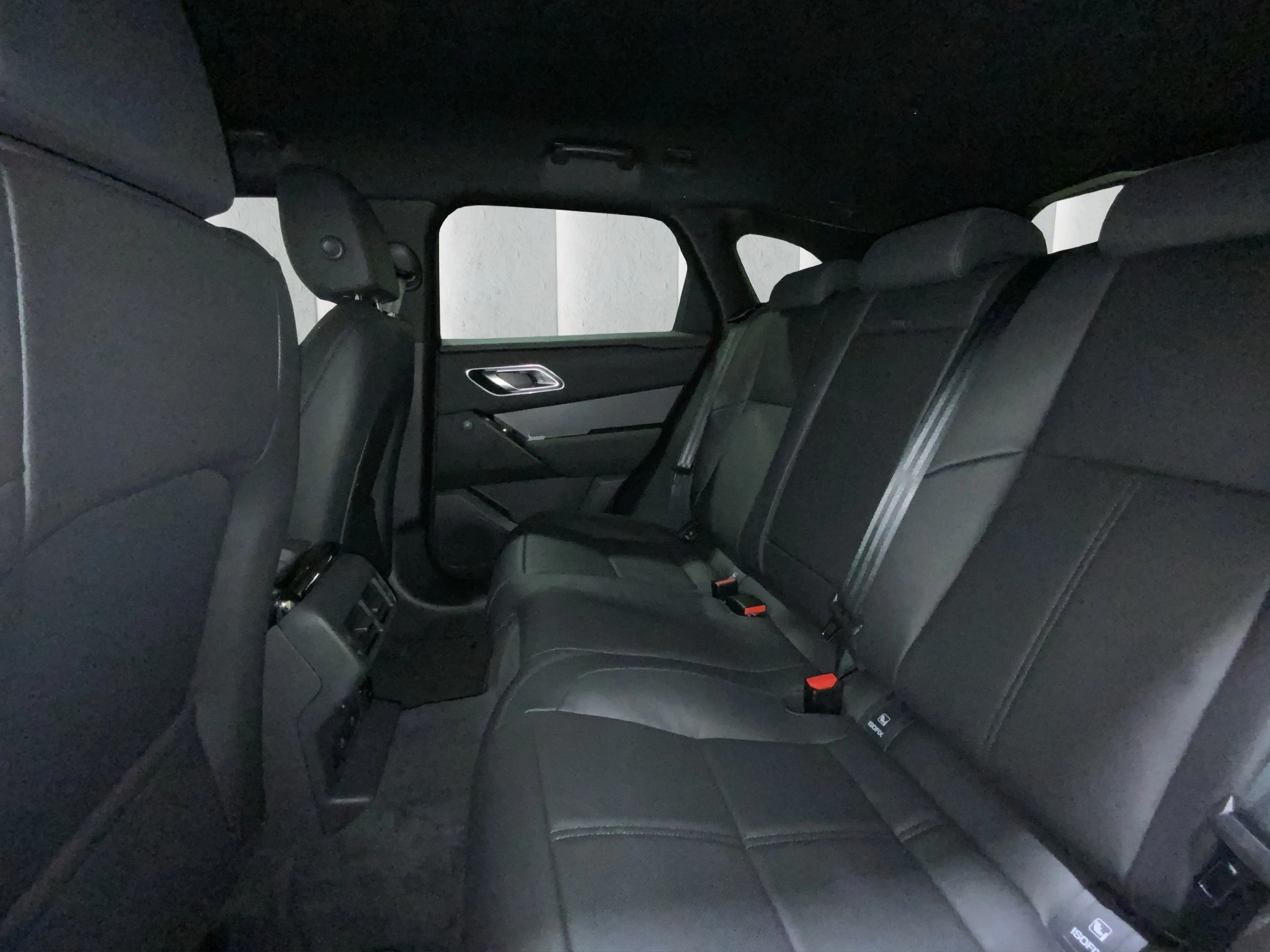Land Rover Range Rover Velar S 2.0 D200 AWD Geländewagen. 150 kW. 5-türig