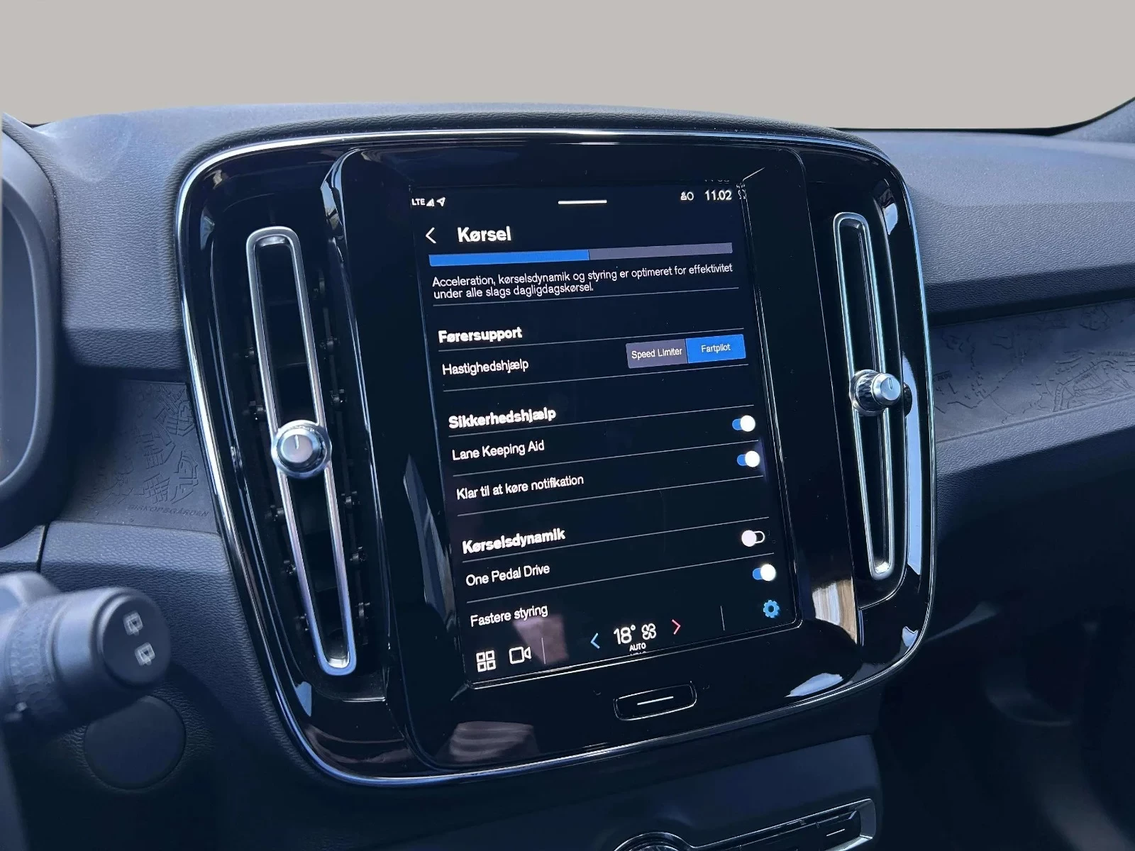 Volvo-XC40-image-20