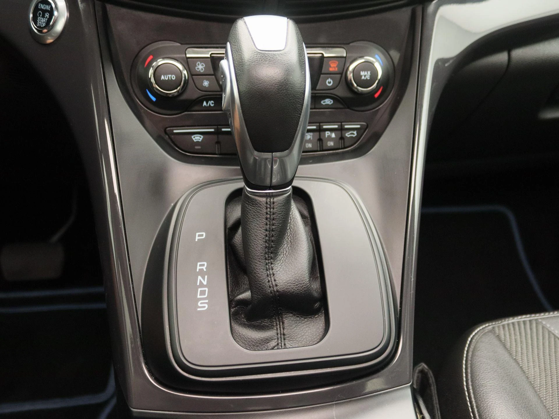 Ford-Kuga-image-11