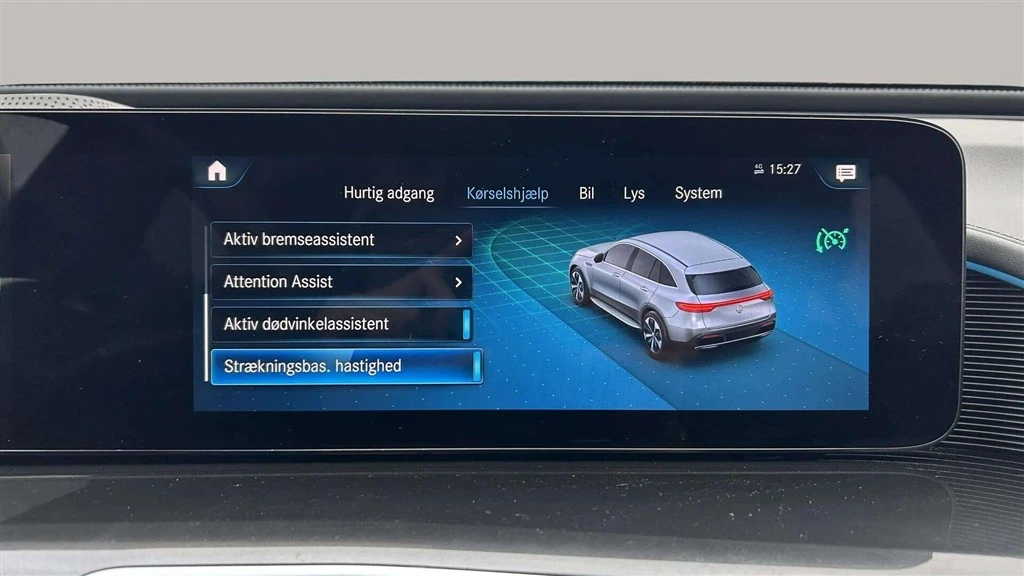 Mercedes-Benz-EQC-image-25