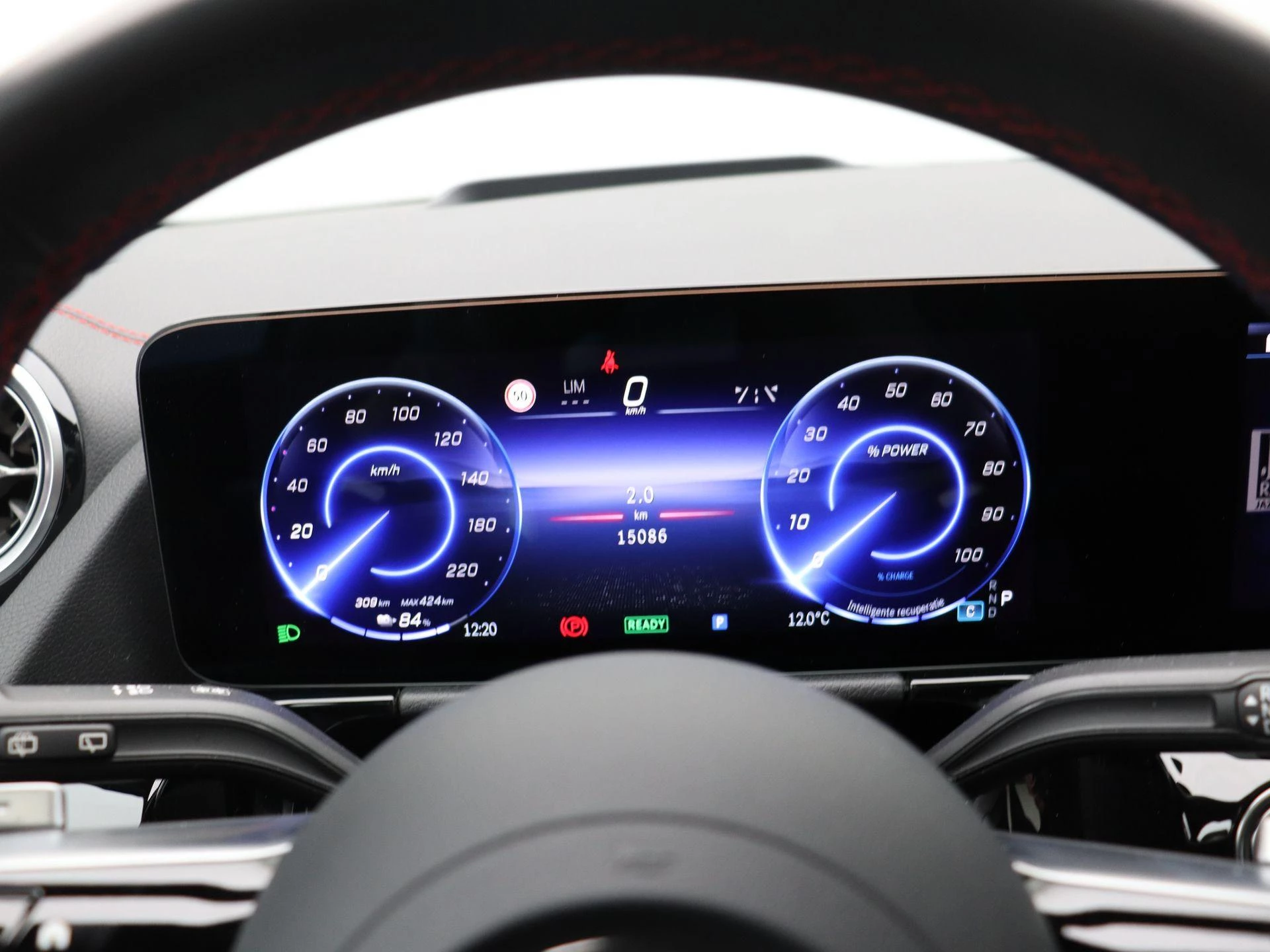 Mercedes-Benz EQA 250+ STAR EDITION + AMG + PANO DAK + BURMESTER + TREKHAAK + HEAD UP