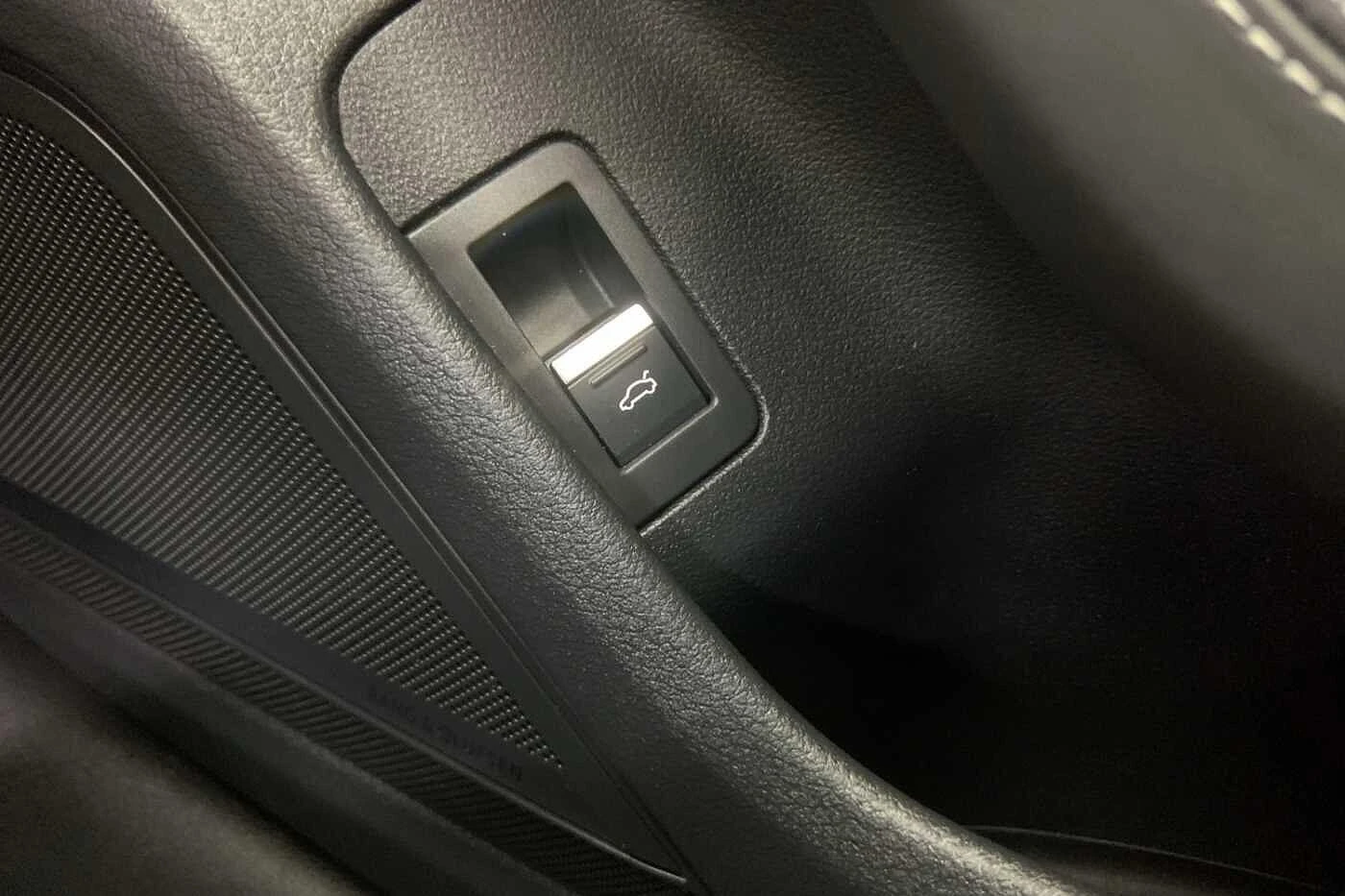 Audi-A6-image-27
