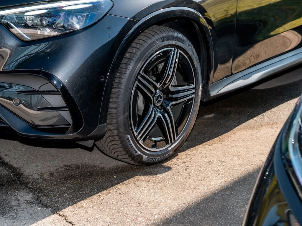 Mercedes-Benz-GLC 220 d-image-6