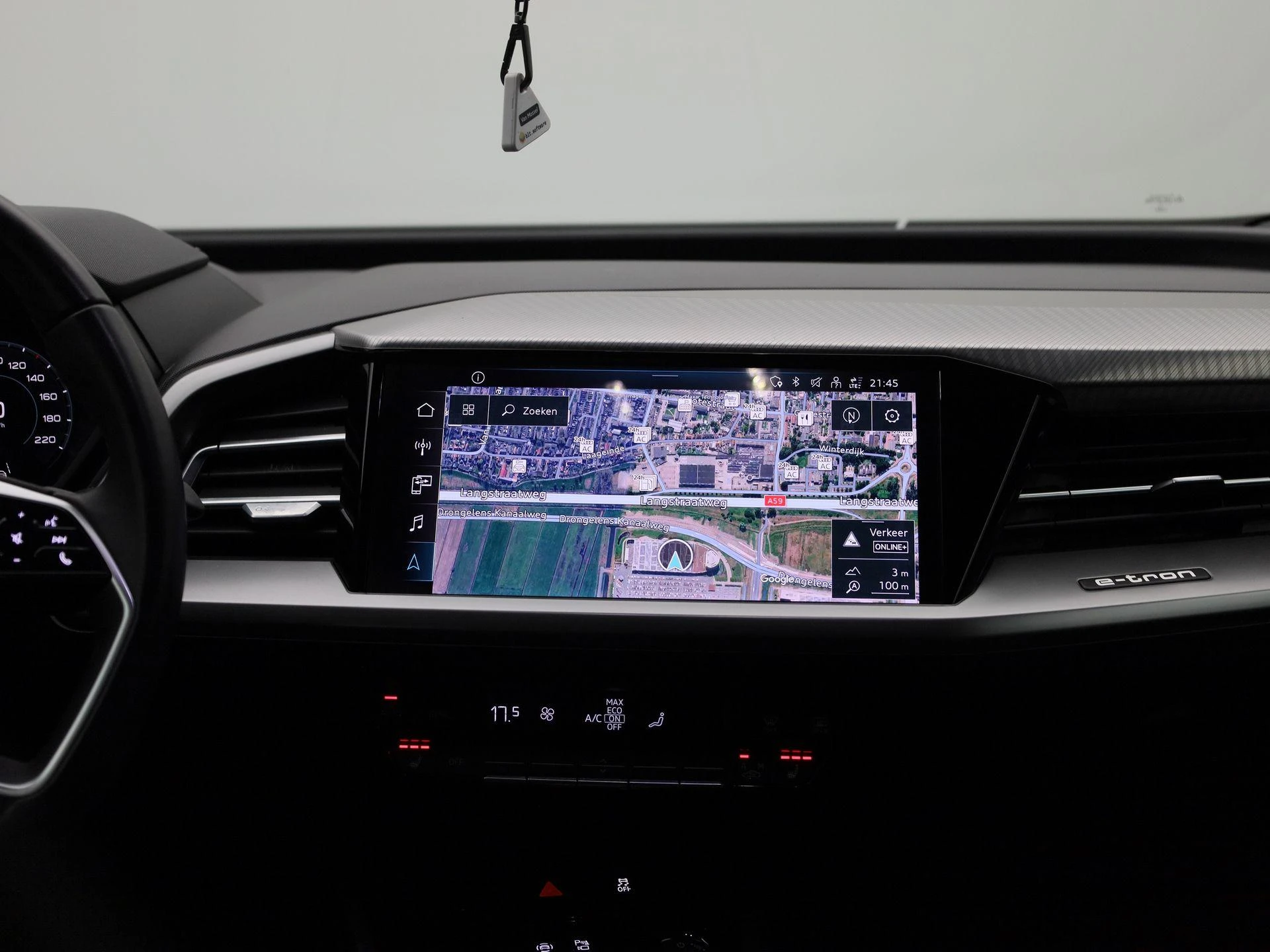 Audi-Q4 e-tron-image-10
