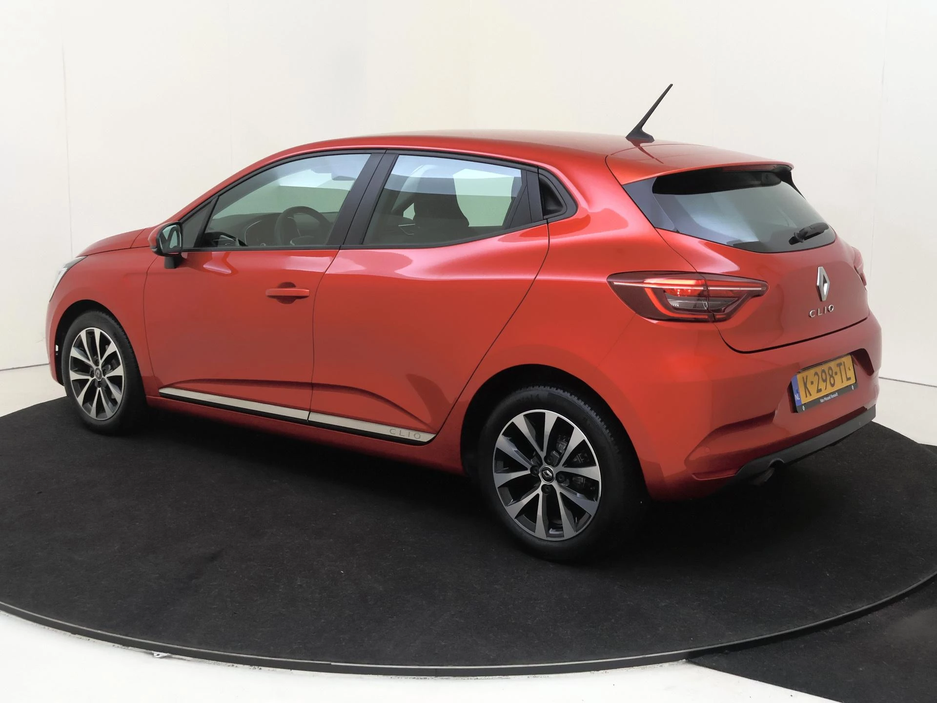 Renault-Clio-image-5