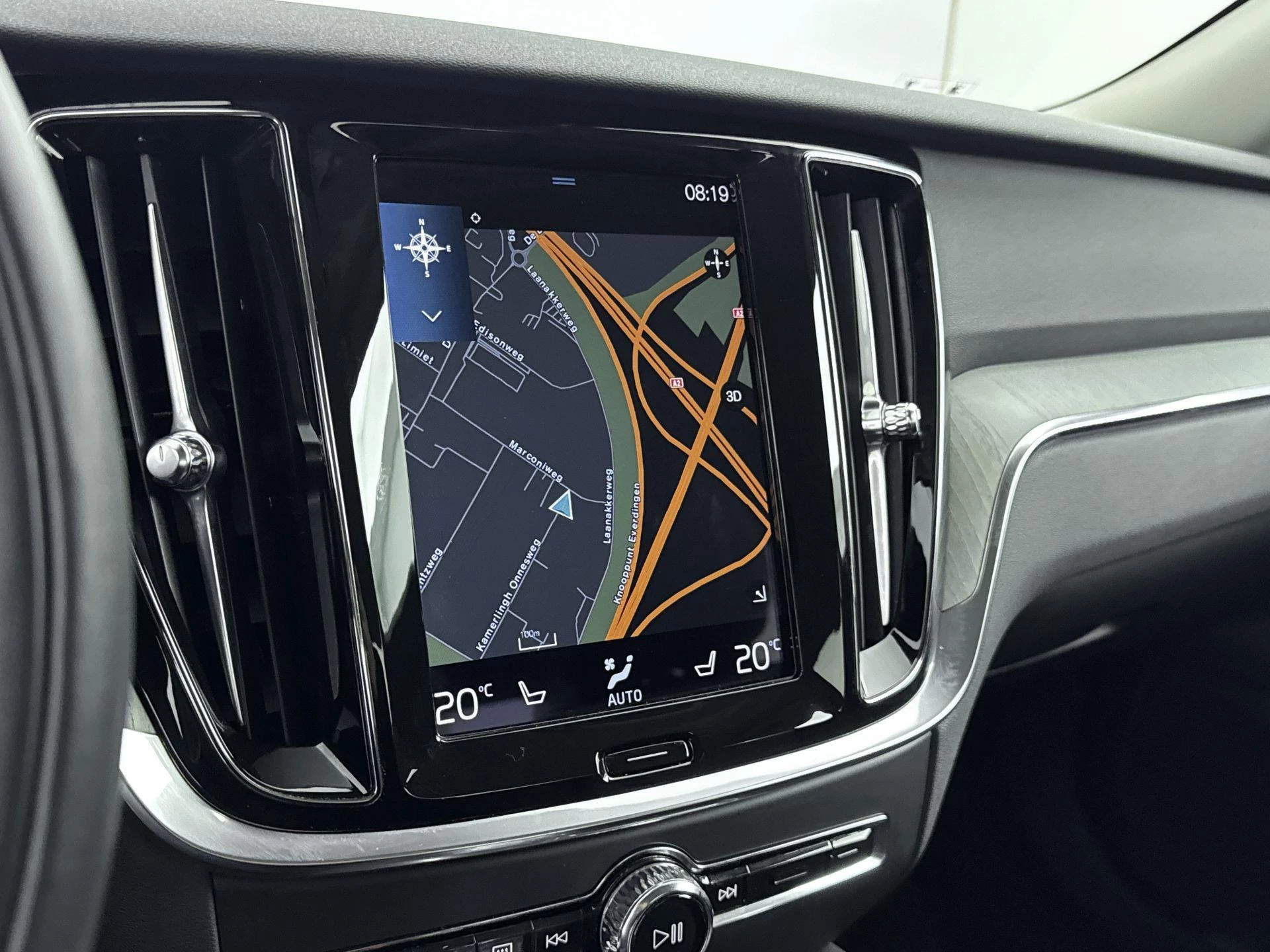 Volvo-S60-image-21