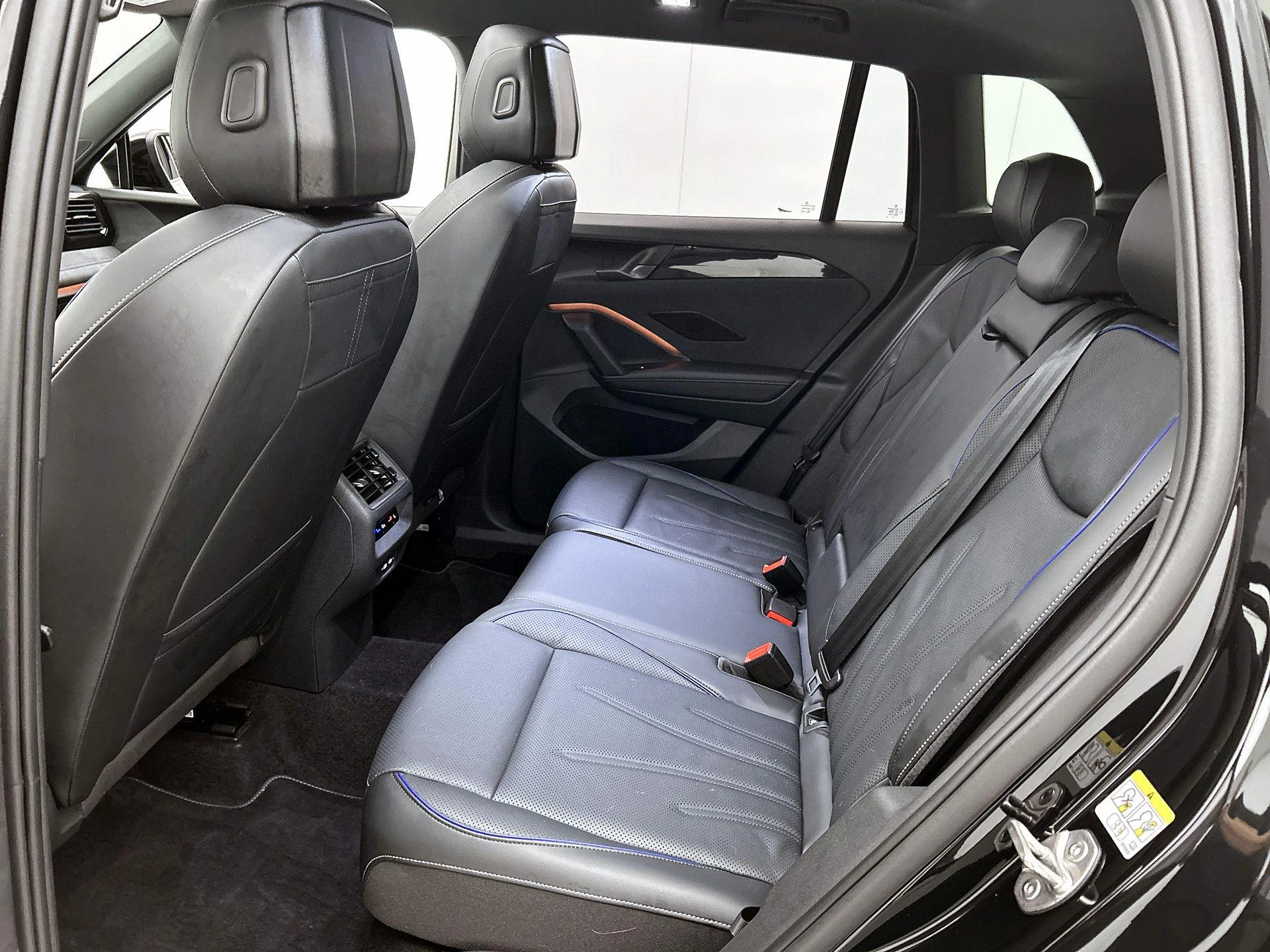 Volkswagen-Tiguan-image-28