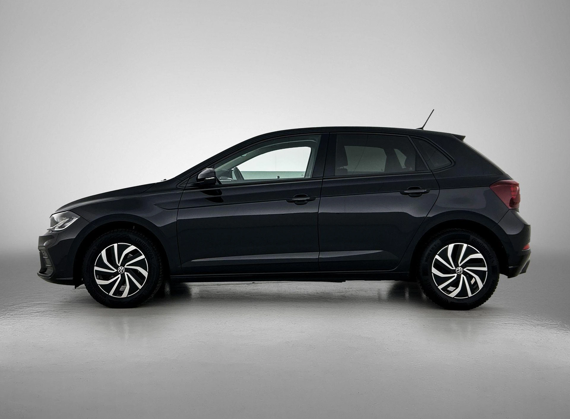 Volkswagen-Polo-image-1