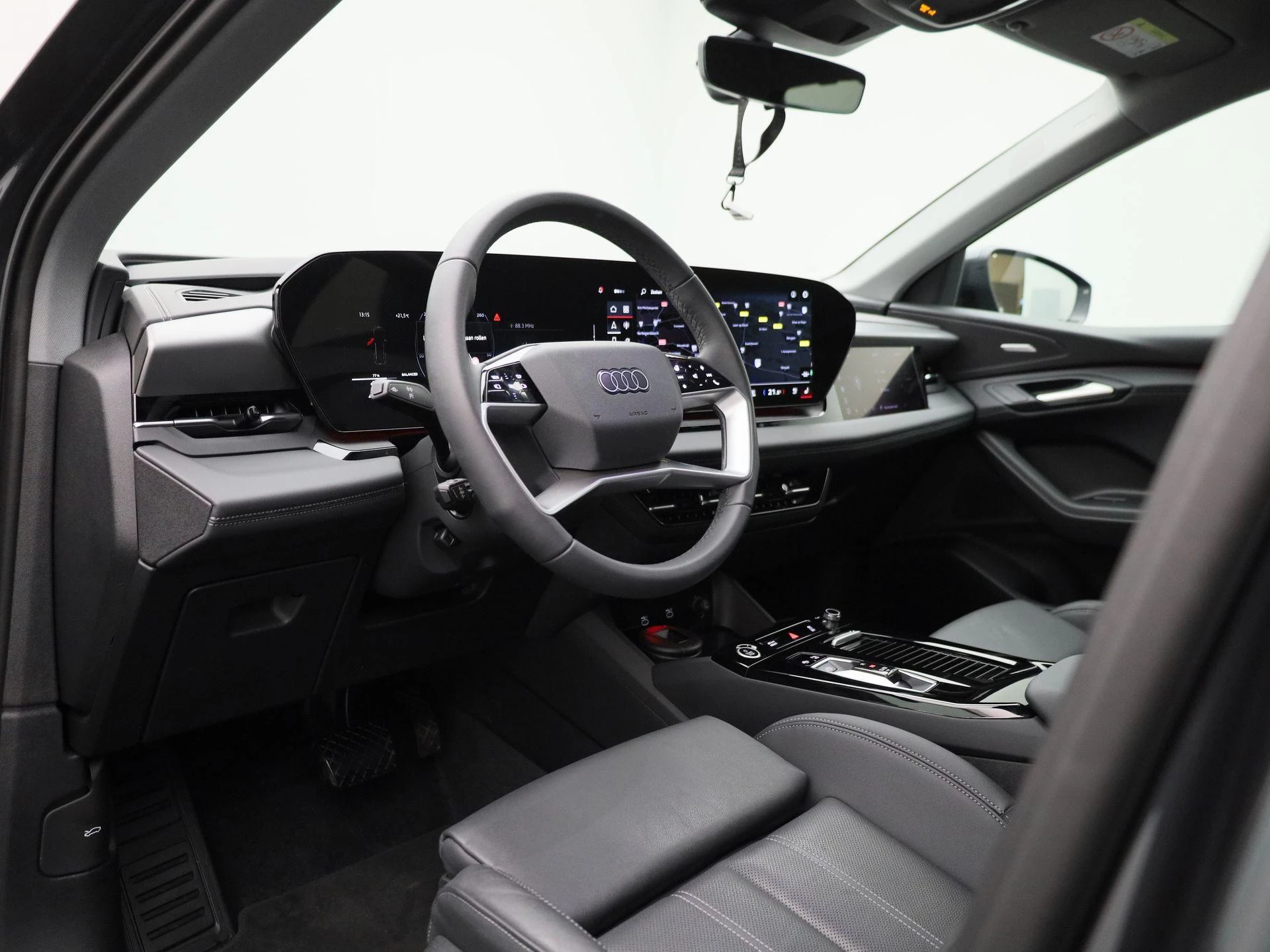 Audi-Q6 e-tron-image-43