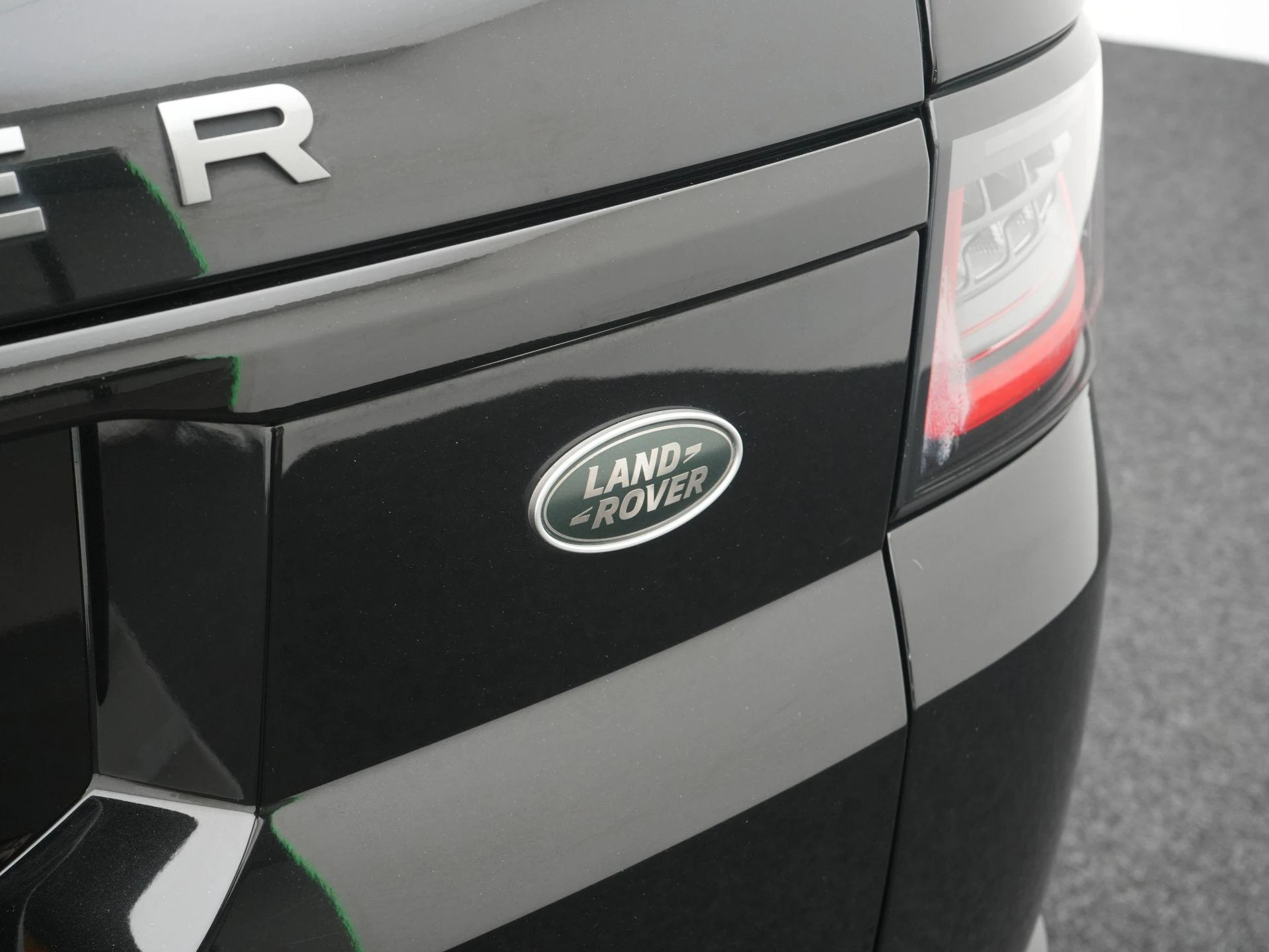 Land Rover-Range Rover Sport-image-40