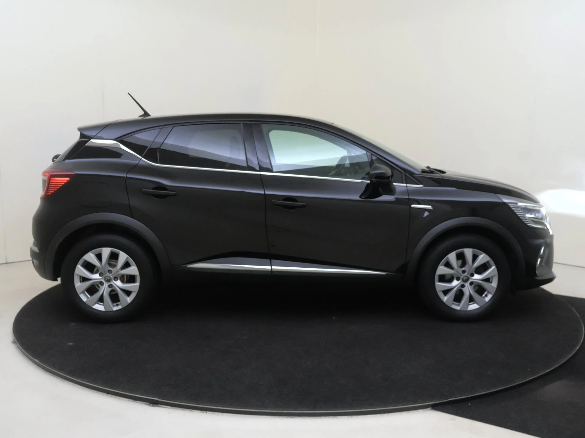 Renault-Captur-image-8