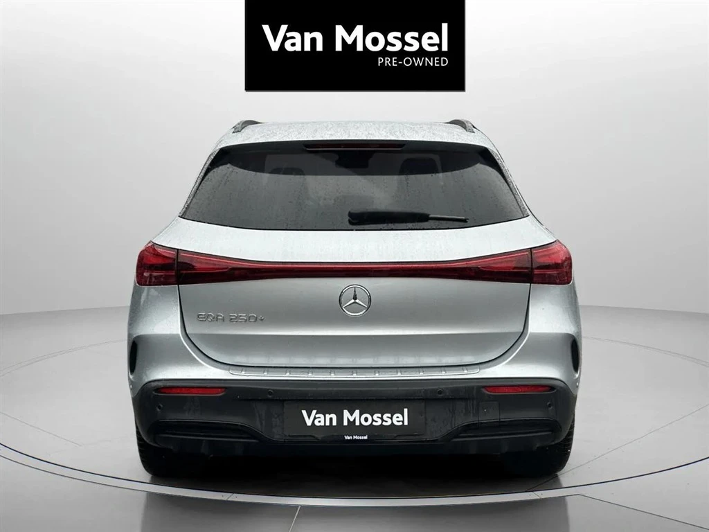 Mercedes-Benz-EQA-image-5