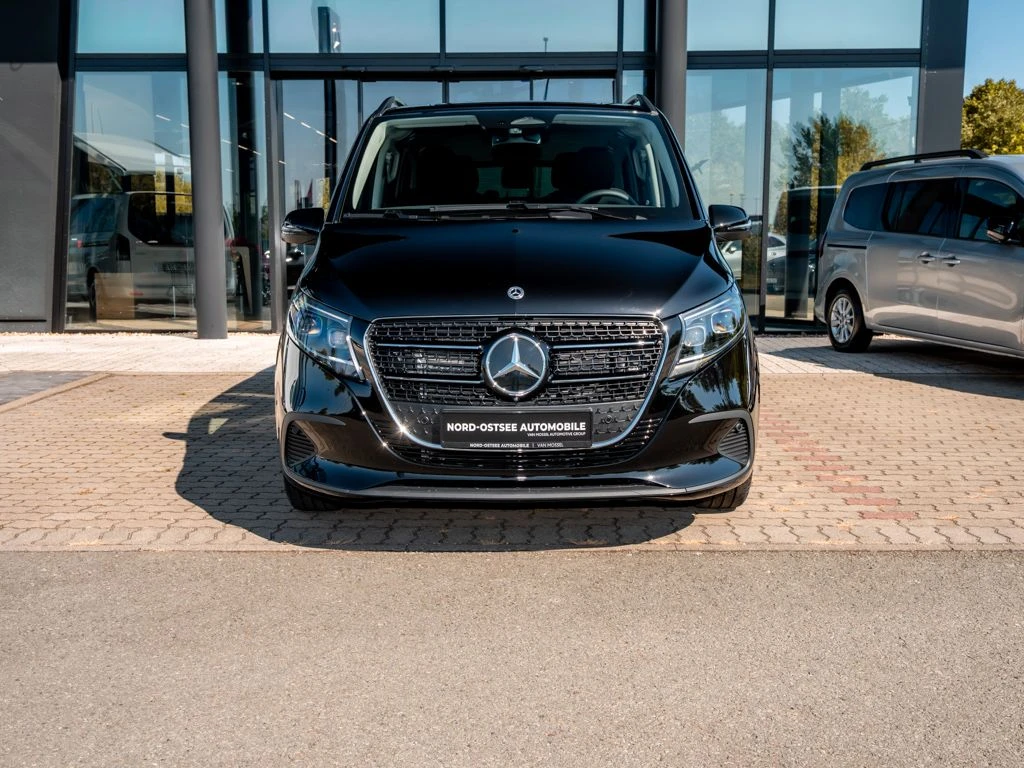 Mercedes-Benz-V-Klasse 220 d-image-2
