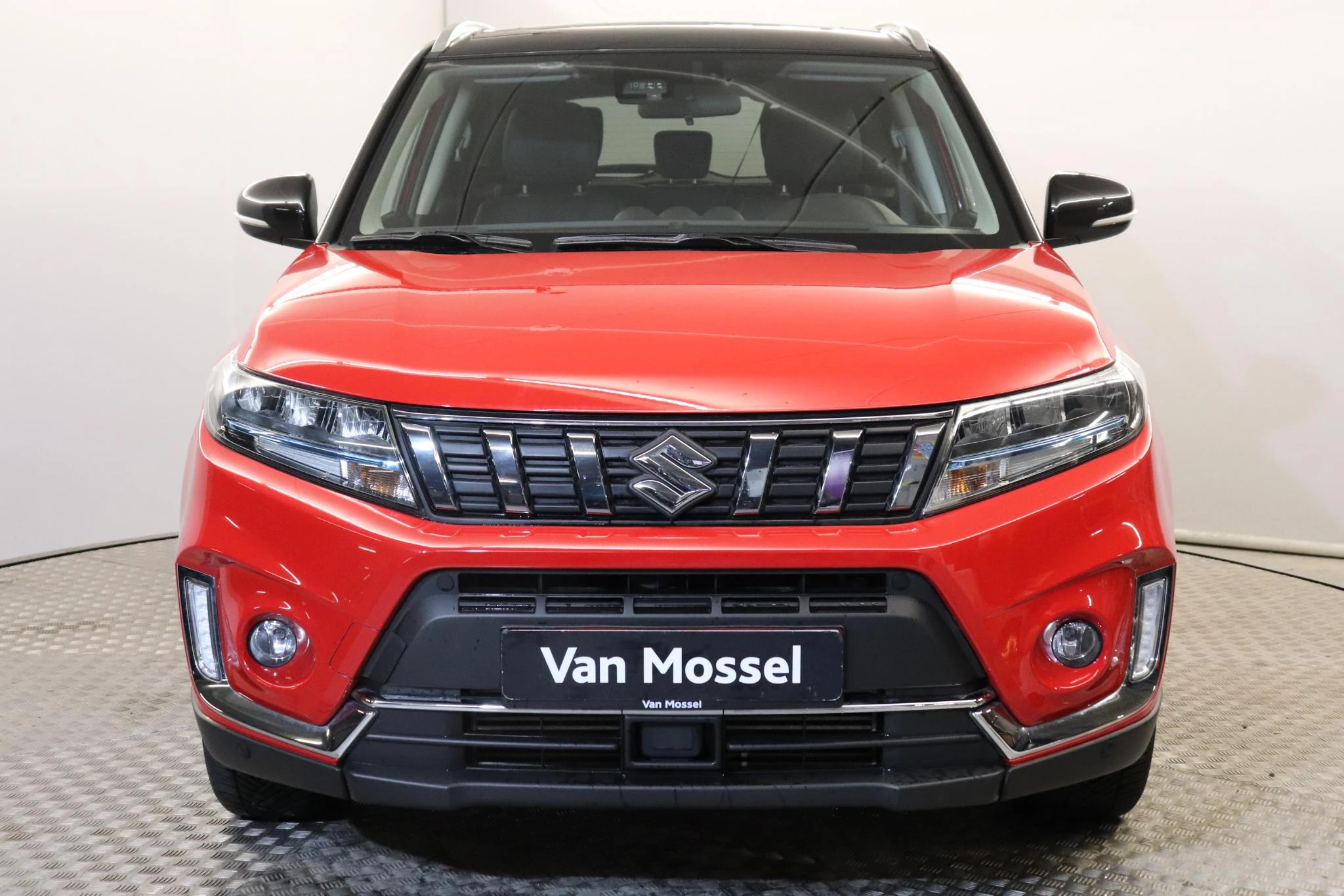 Suzuki-Grand Vitara-image-1