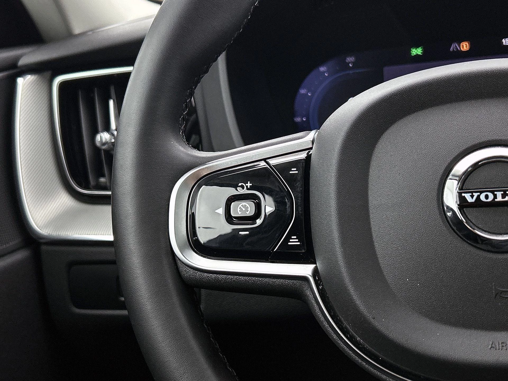 Volvo XC60 2.0 T6 Plug-in hybrid AWD Plus Bright