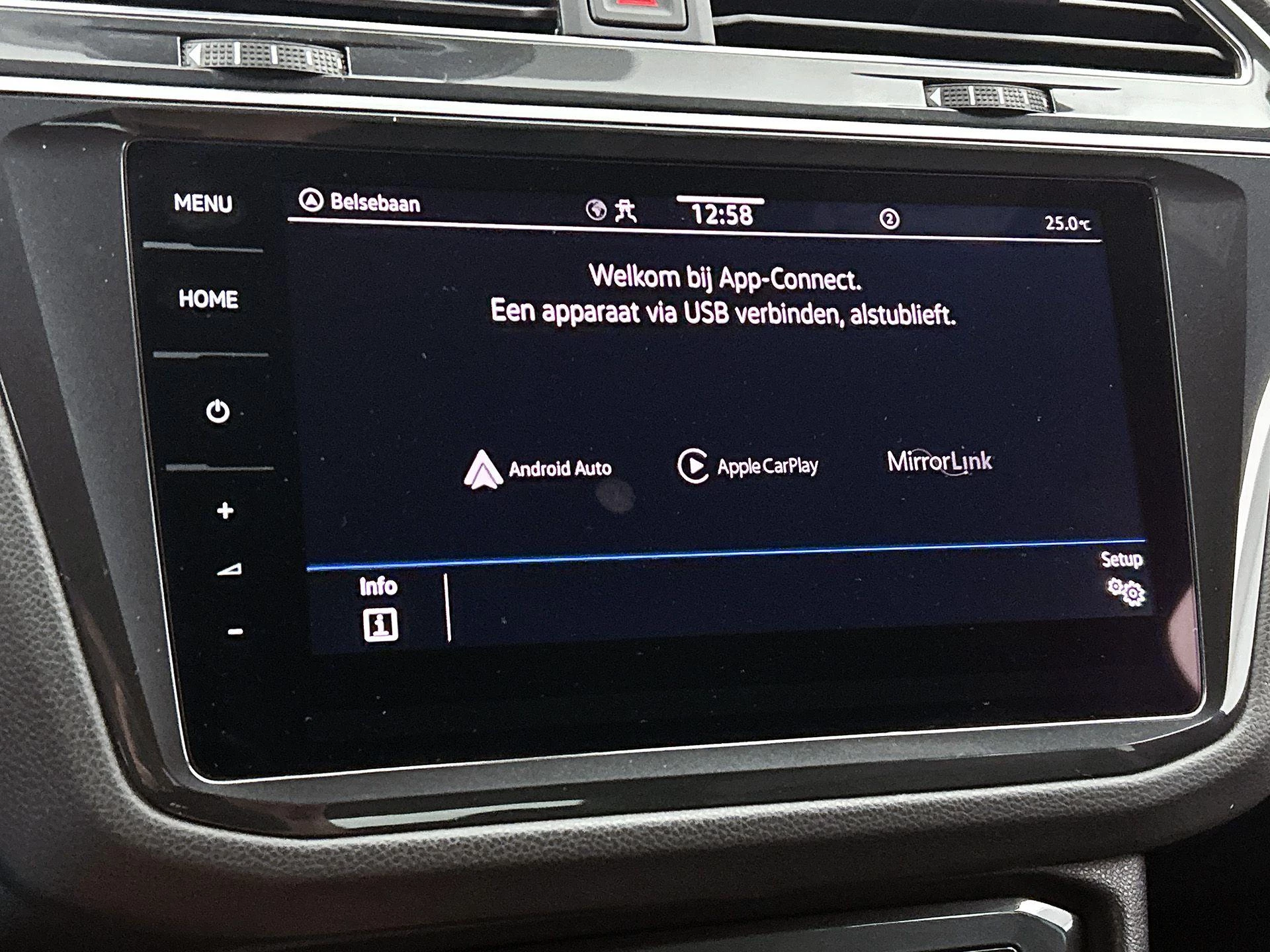 Volkswagen-Tiguan-image-18