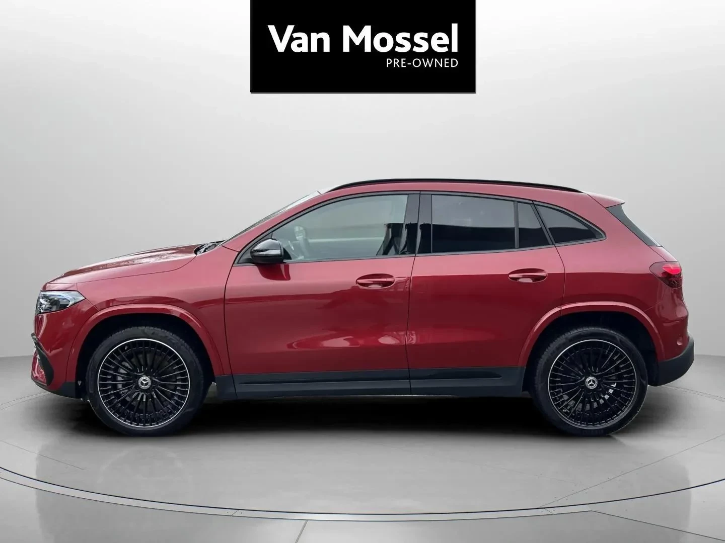 Mercedes-Benz-EQA-image-7