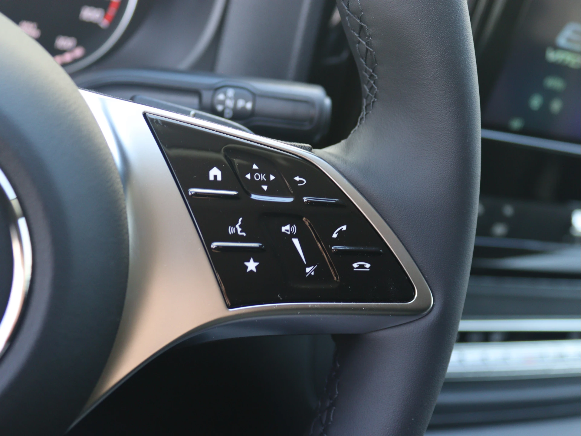 Mercedes-Benz-eVito-image-6