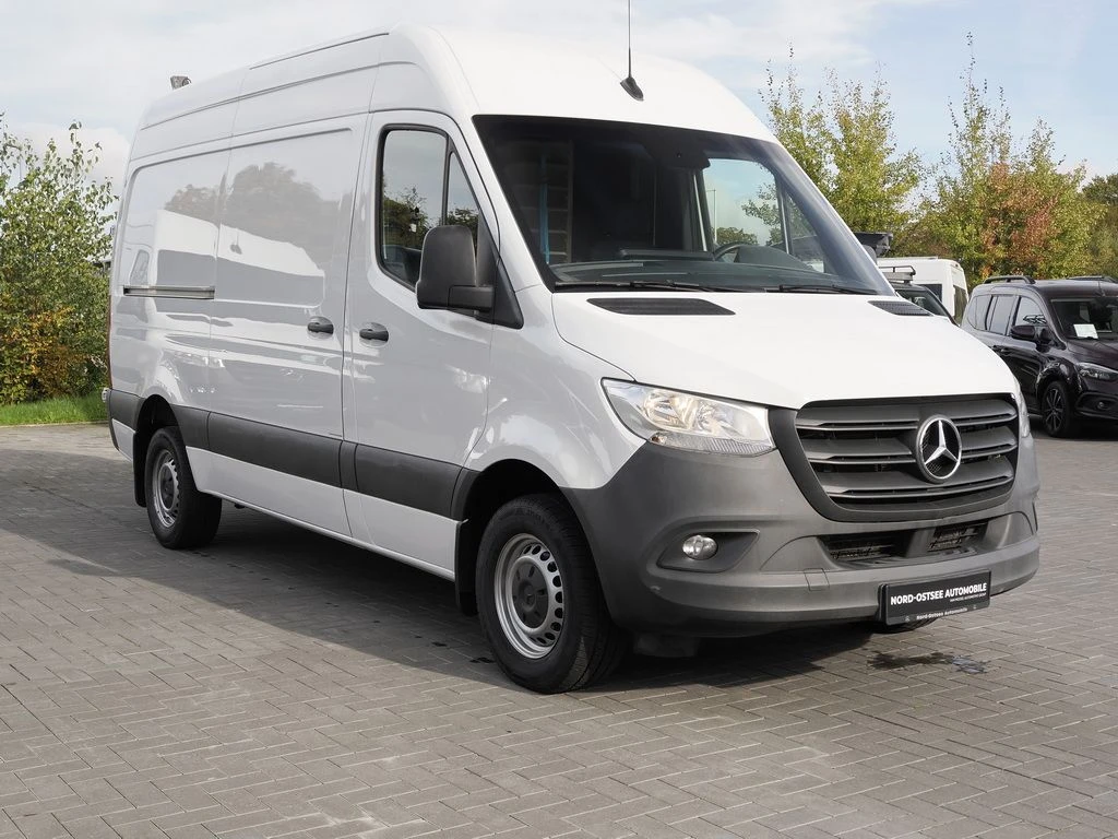 Mercedes-Benz-Sprinter 317 CDI-image-4