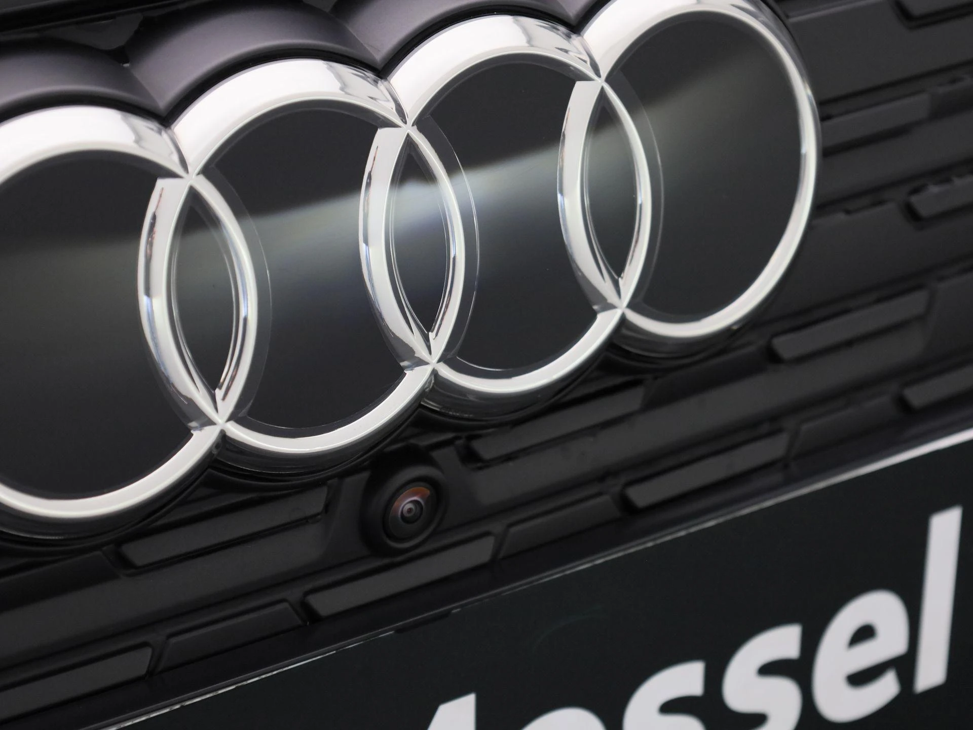 Audi-Q4 e-tron-image-35