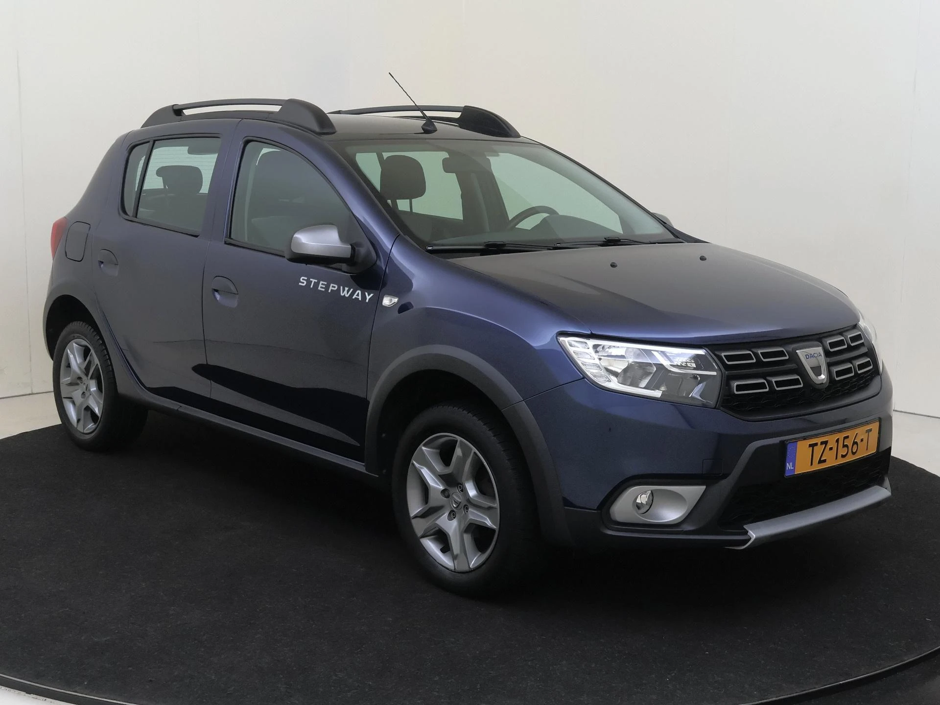 Dacia-Sandero Stepway-image-1