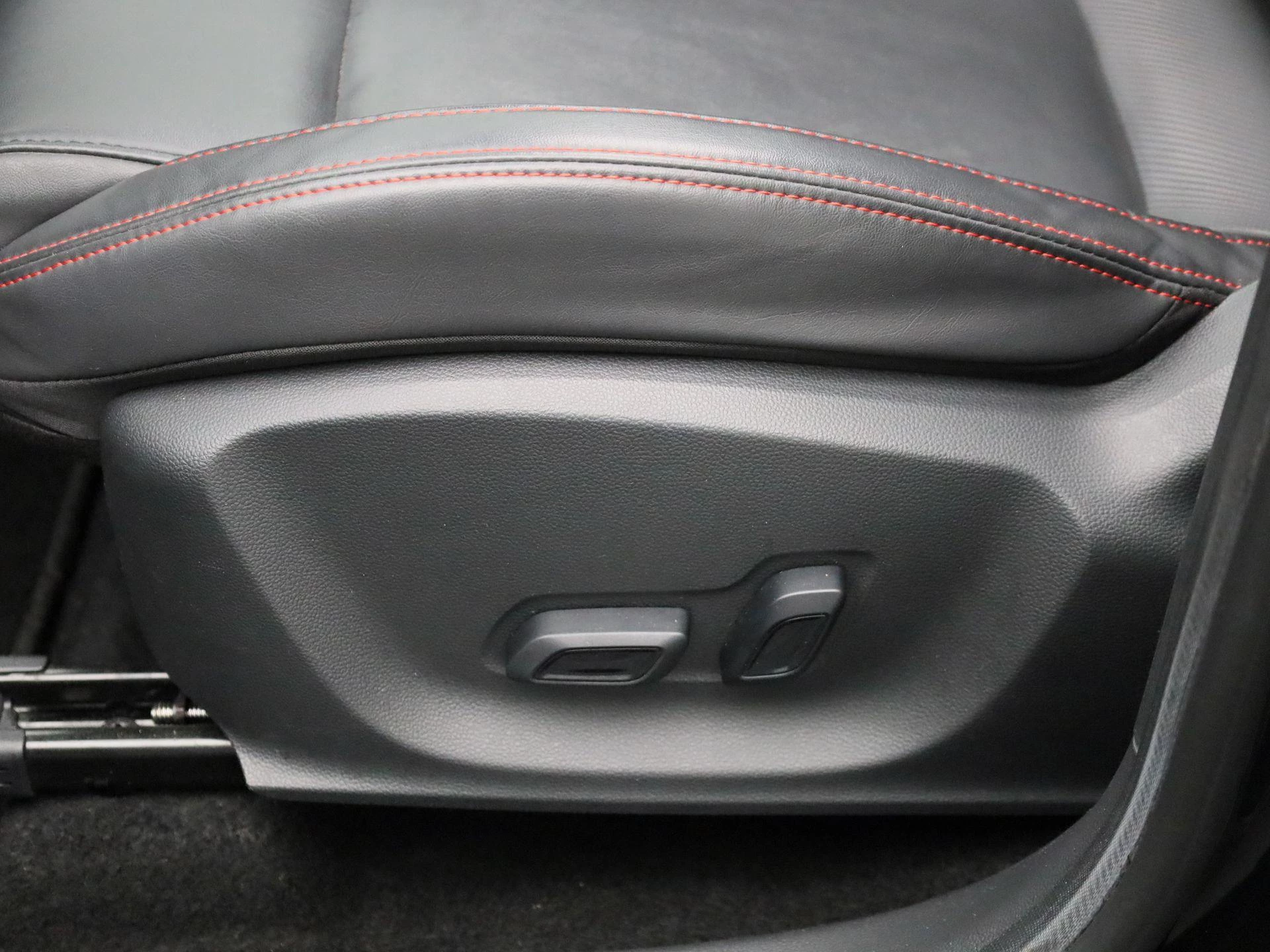 MG ZS EV Long Range Luxury 70 kWh