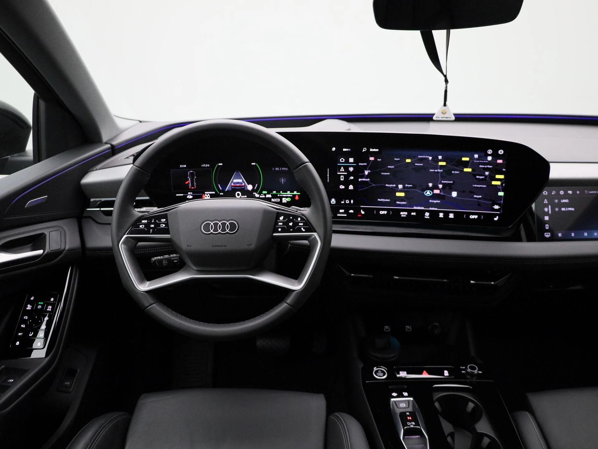Audi-Q6 e-tron-image-6