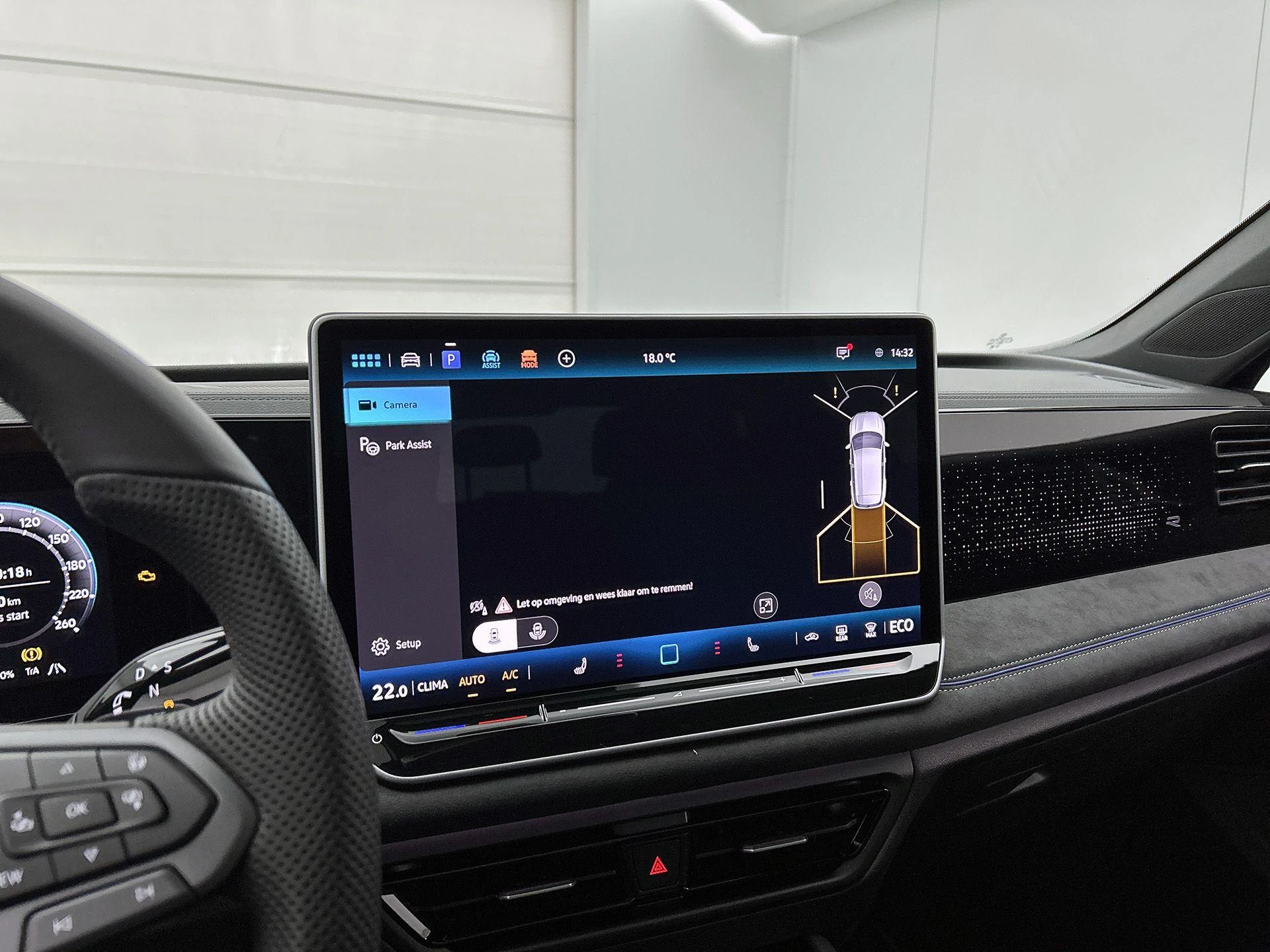Volkswagen-Tiguan-image-13