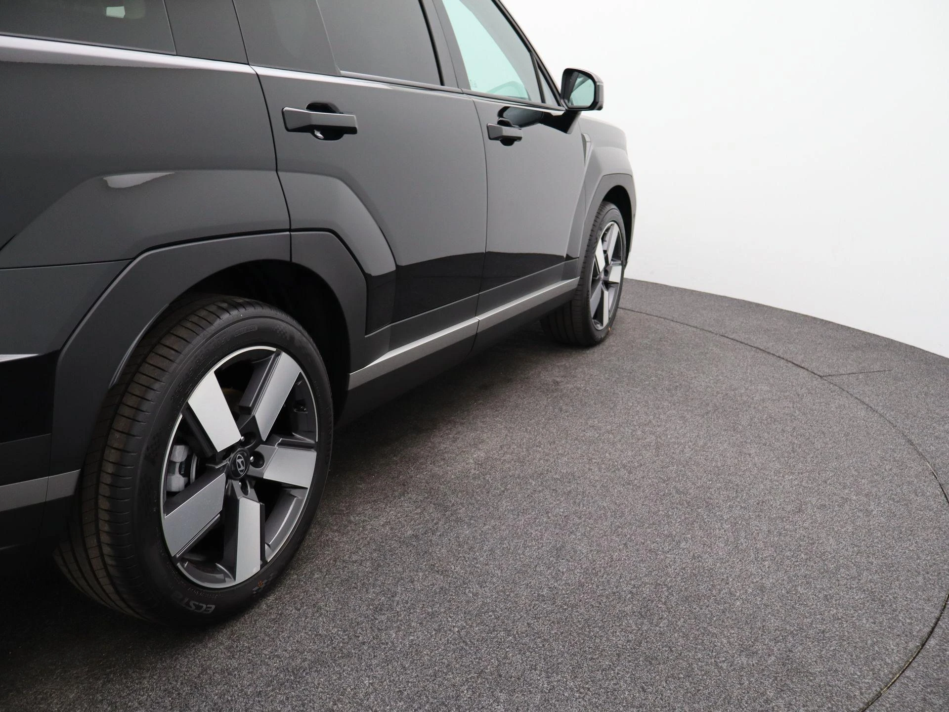 Hyundai-Santa Fe-image-42