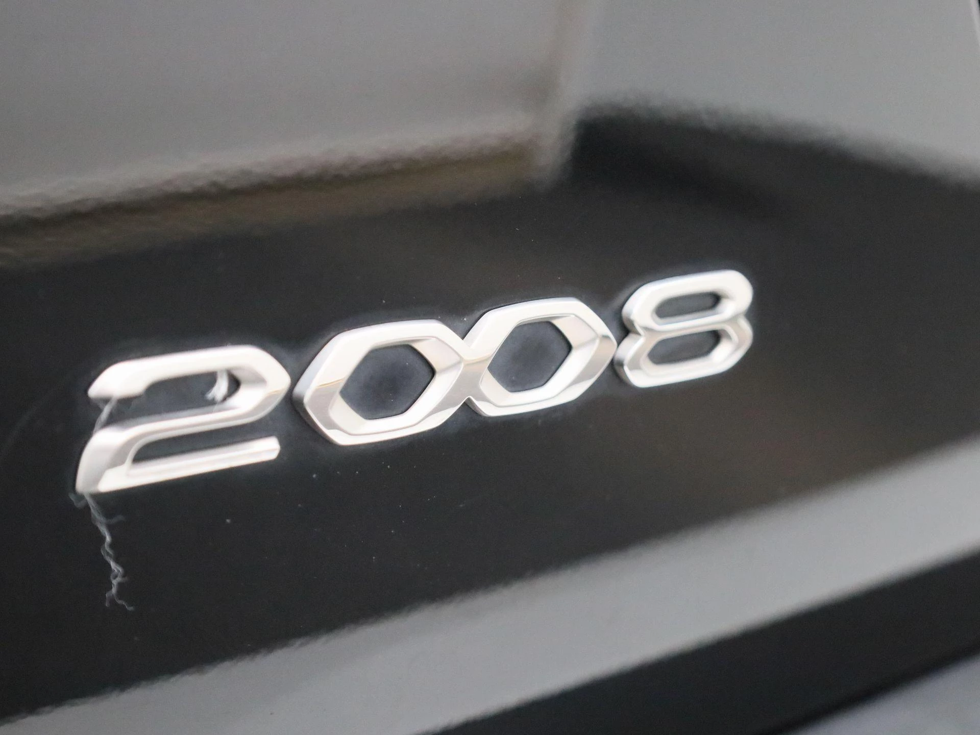 Peugeot 2008 1.5 BlueHDi 96kW S&S EAT8 Allure