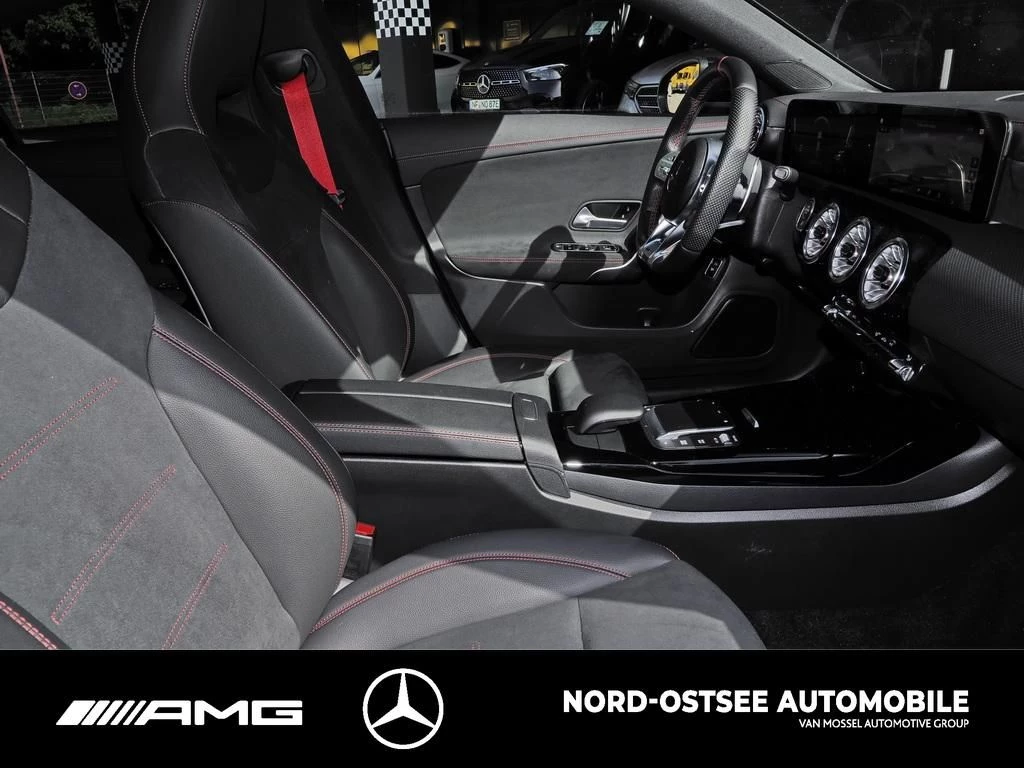 Mercedes-Benz CLA 35 AMG 4M NIGHT DISTRO 360° KAMERA SOUND AMG Line